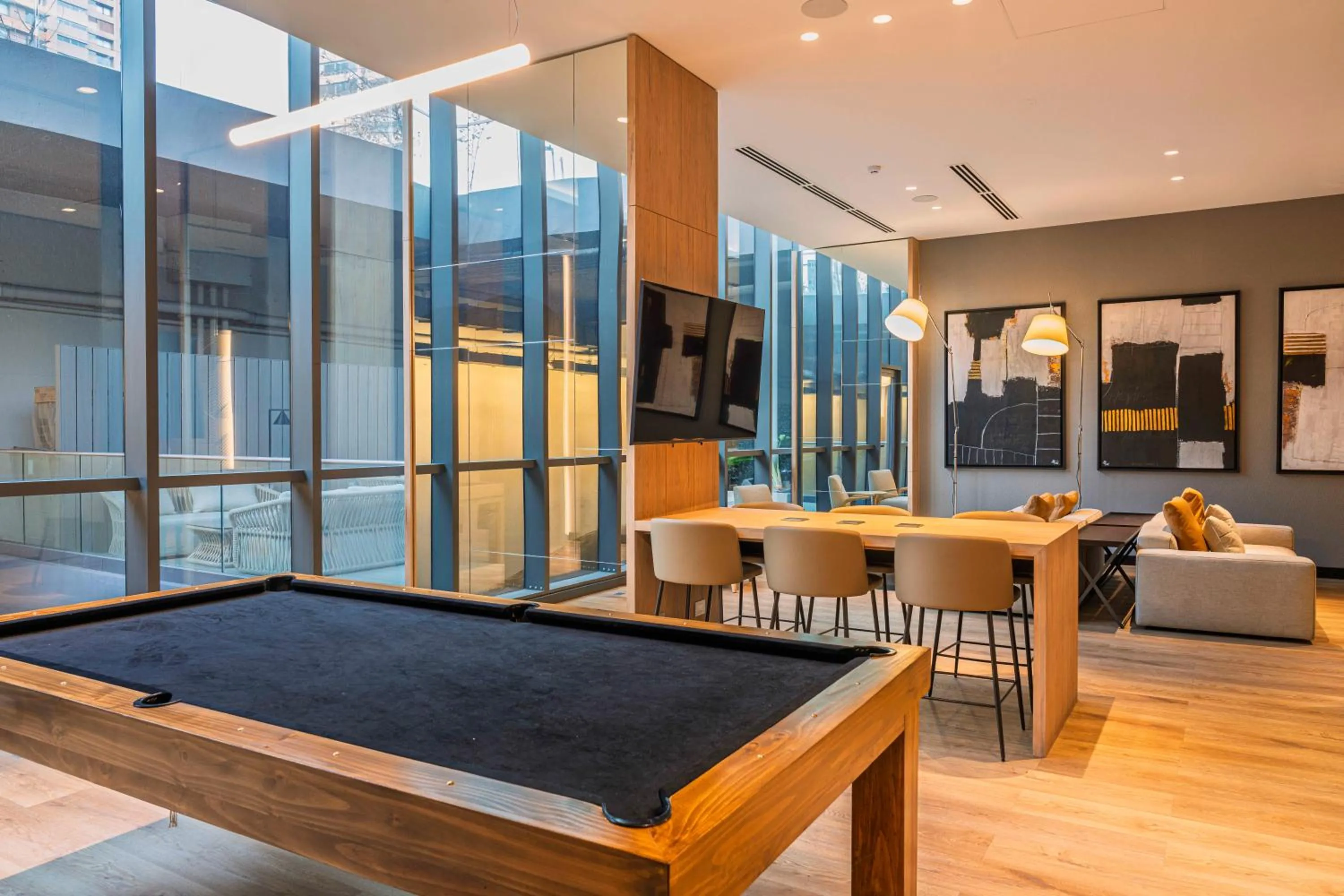 Area and facilities in Spot Suites