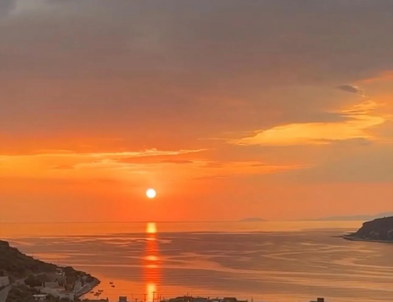 Sunset in Onar Mani Suites