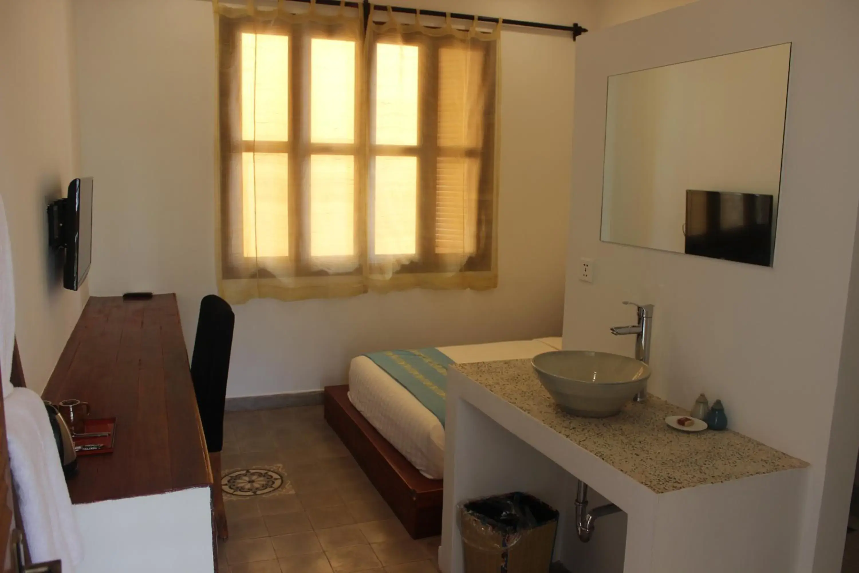 Photo of the whole room, Bed in House Boutique Eco Hotel Photo of the whole room, Bed in House Boutique Eco Hotel