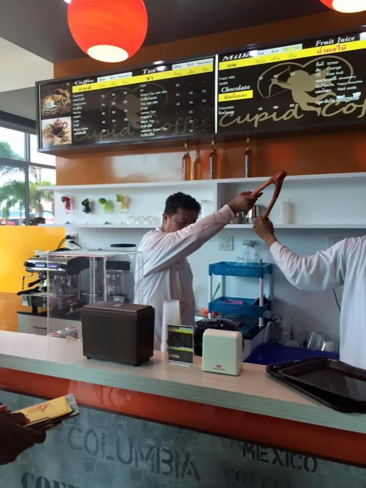 Lounge or bar in Cupid Hotel