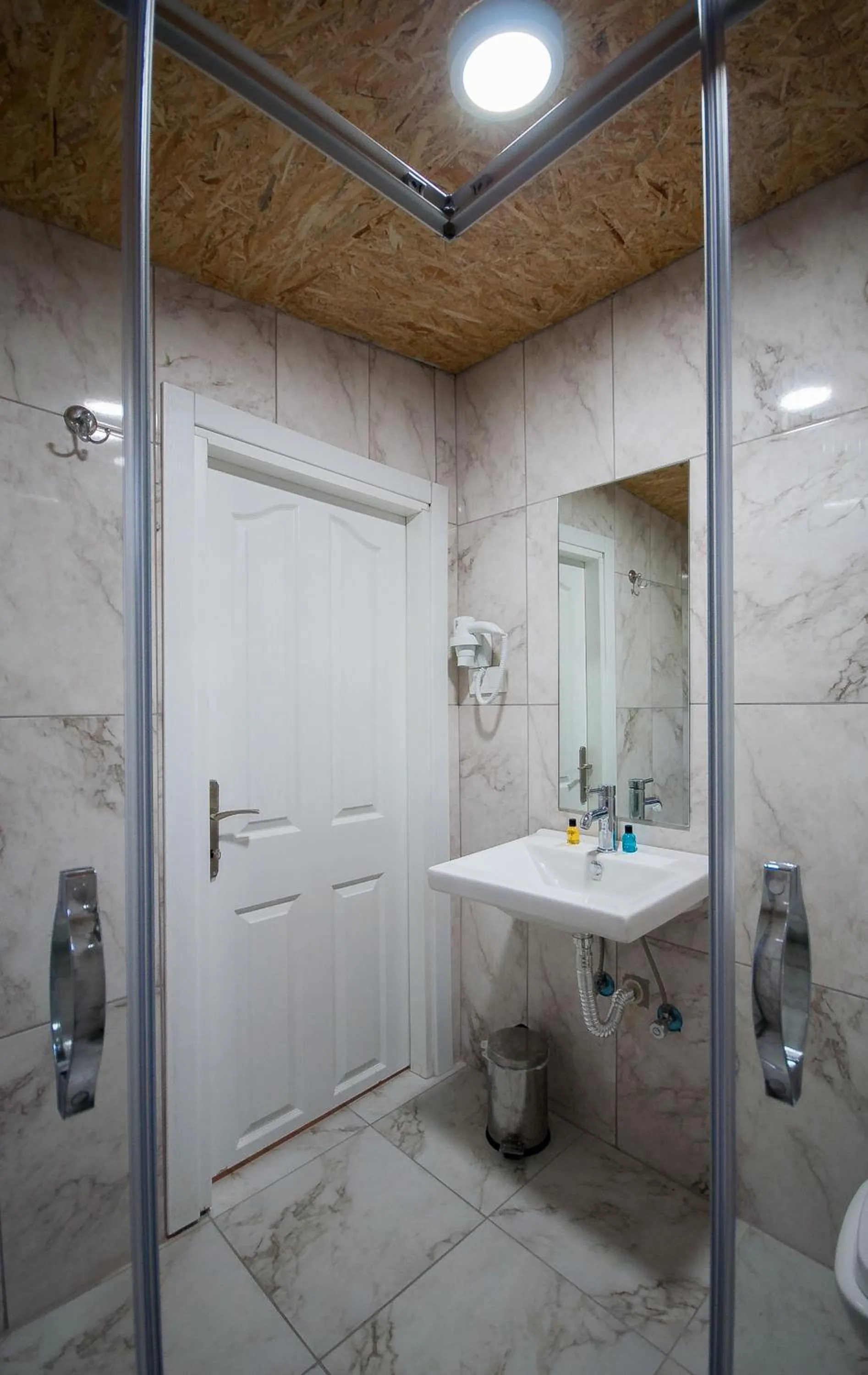 Bathroom in Newway Apartments