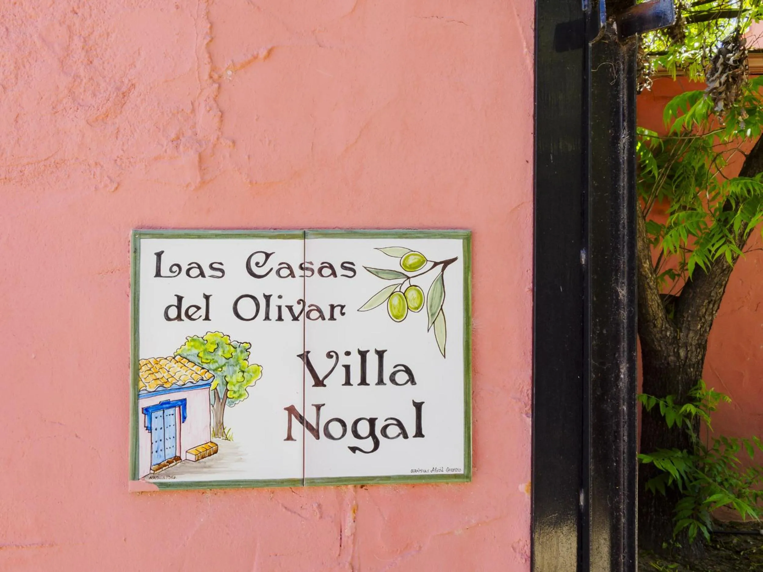 Decorative detail in Cubo's Finca el Nogal