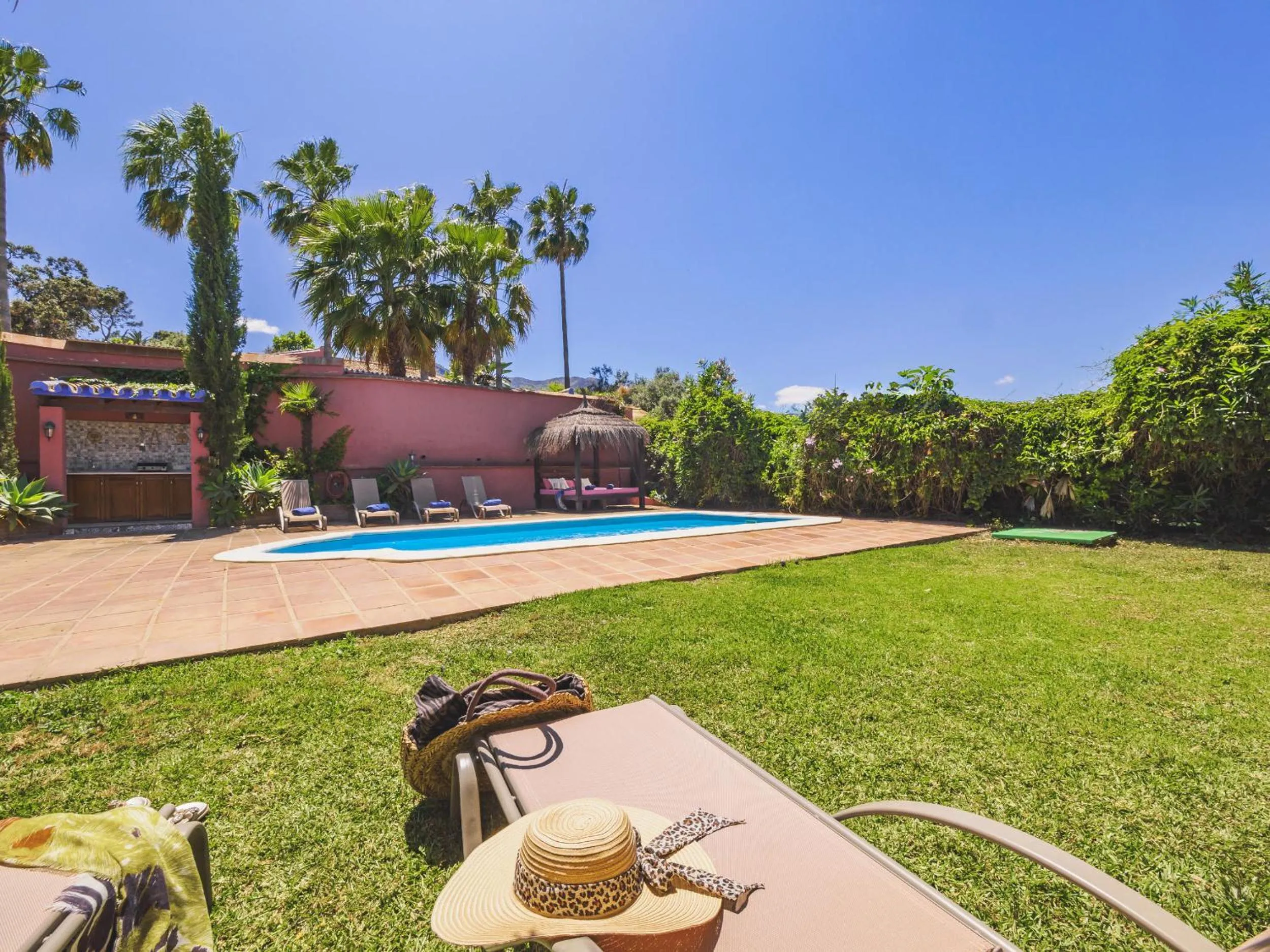 Off site in Cubo's Finca el Nogal