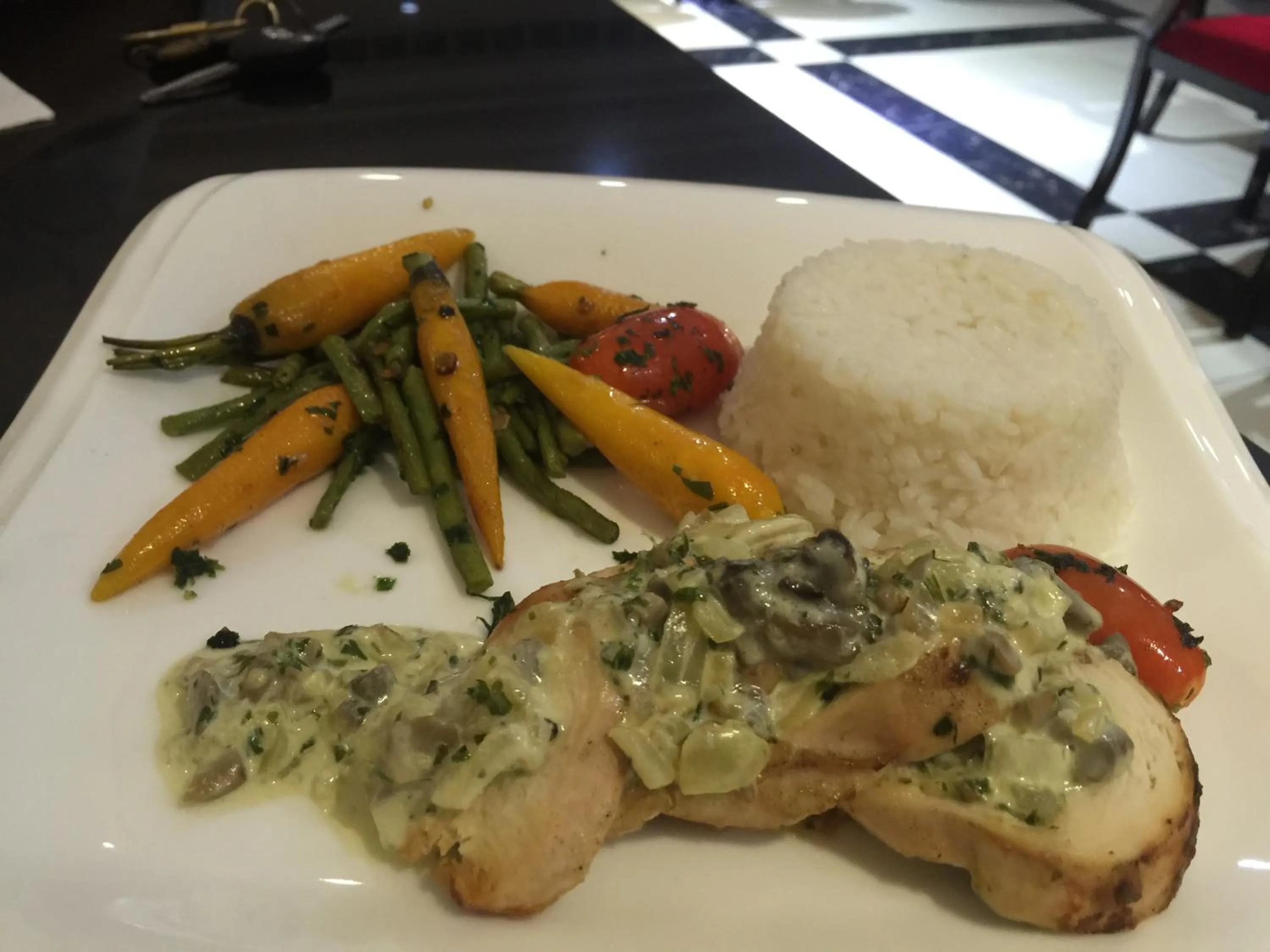 Restaurant/places to eat in Sun Beach Hôtel