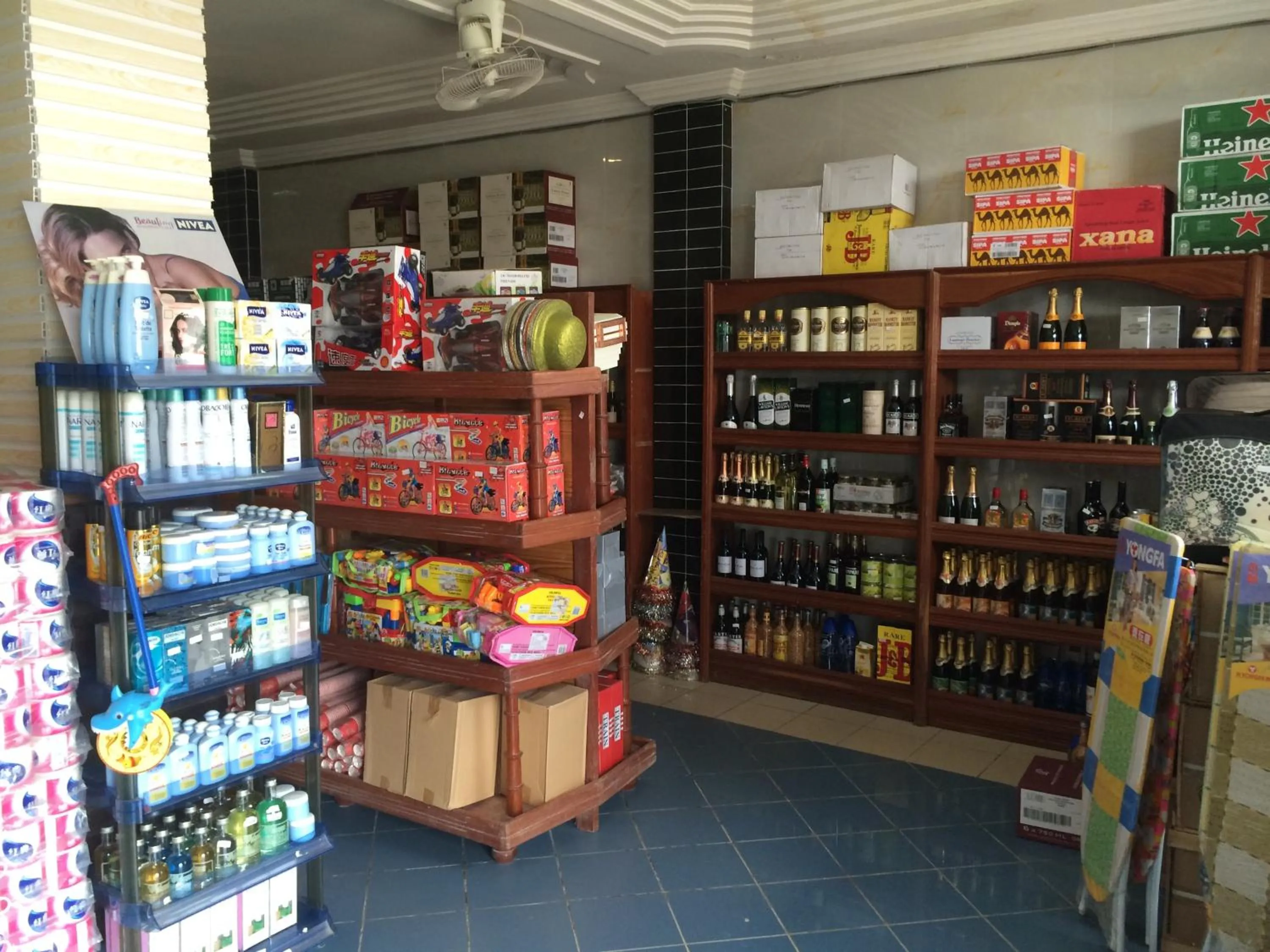 Supermarket/grocery shop in Sun Beach Hôtel