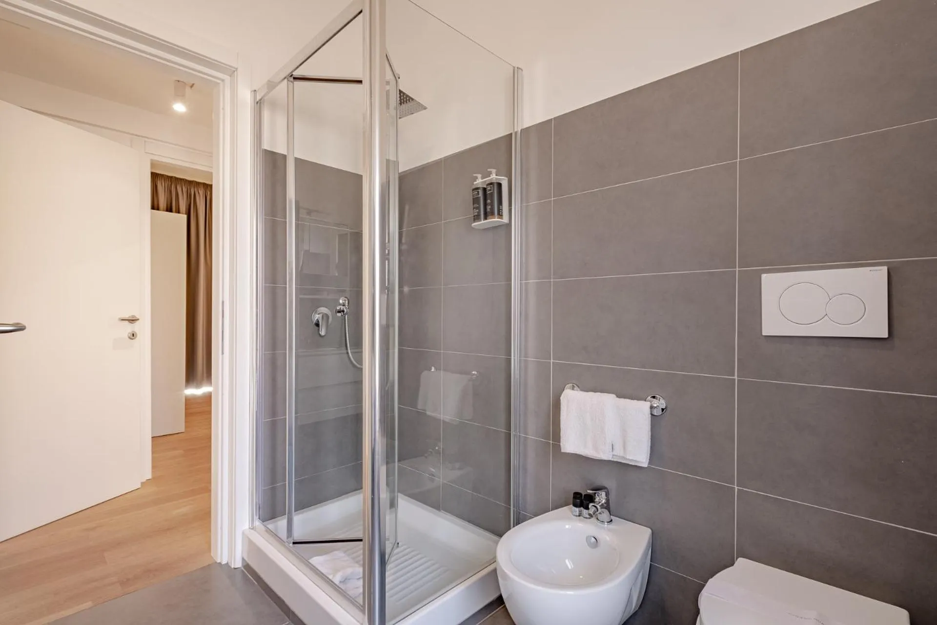 Bathroom in Oriana Homèl Roma