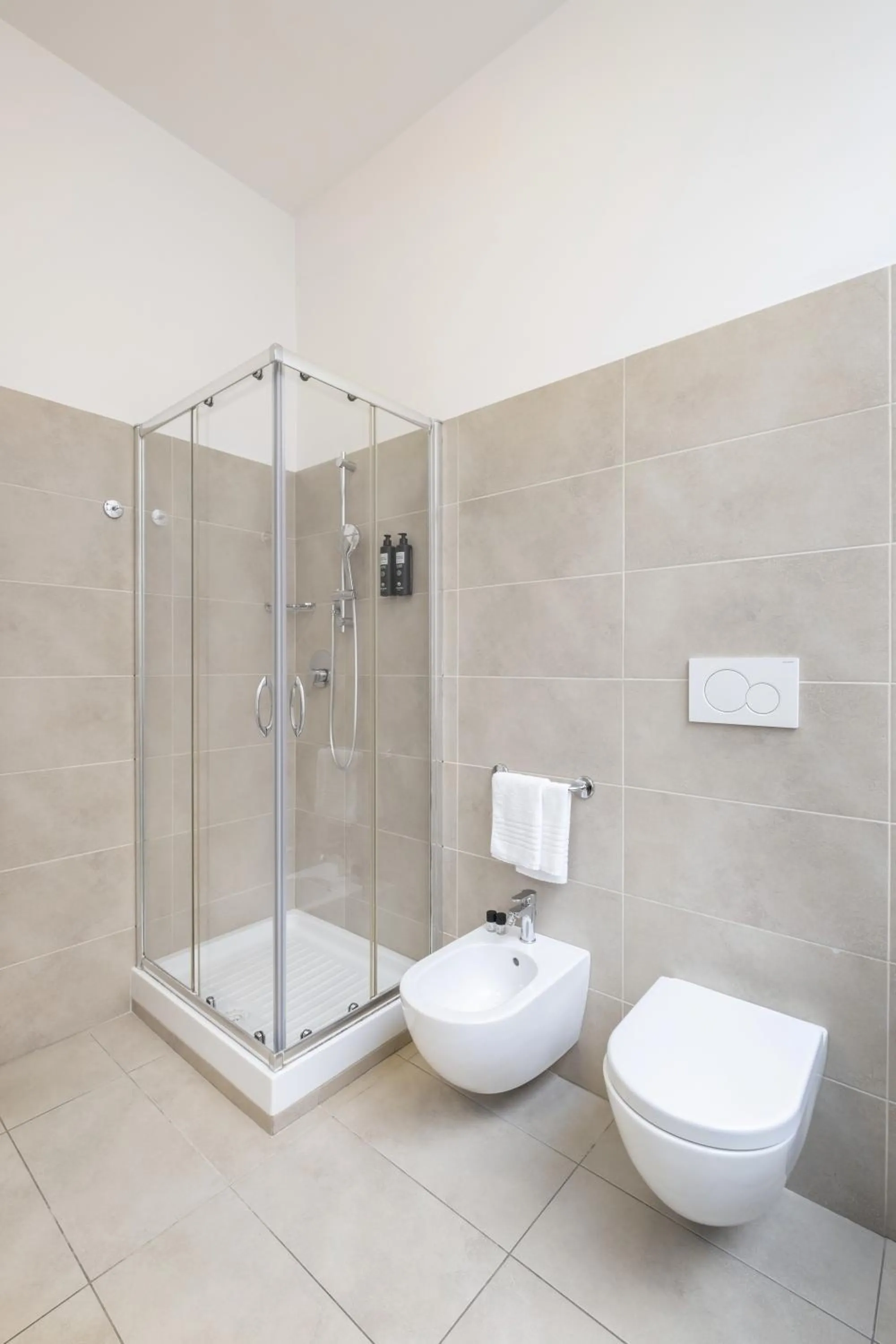 Bathroom in Oriana Homèl Roma