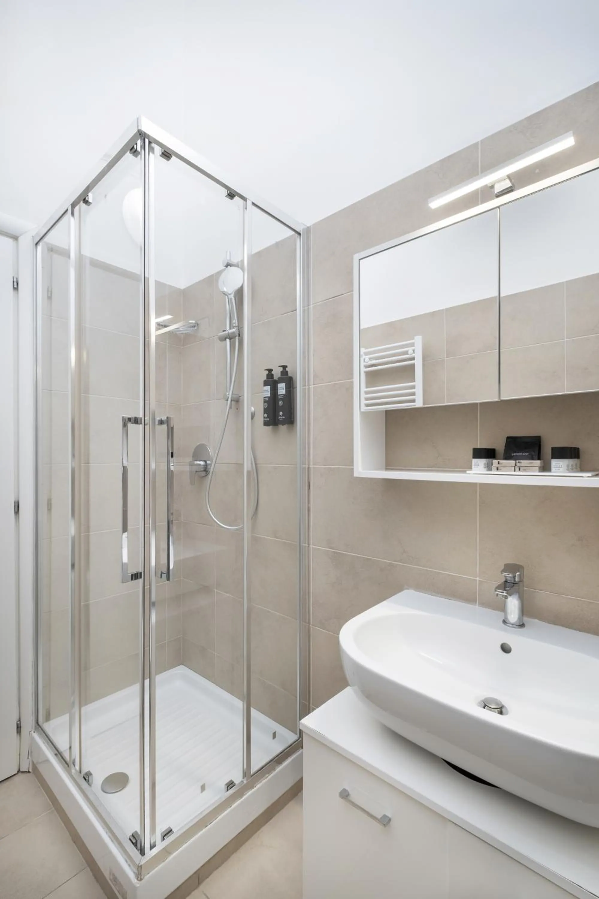 Bathroom in Oriana Homèl Roma