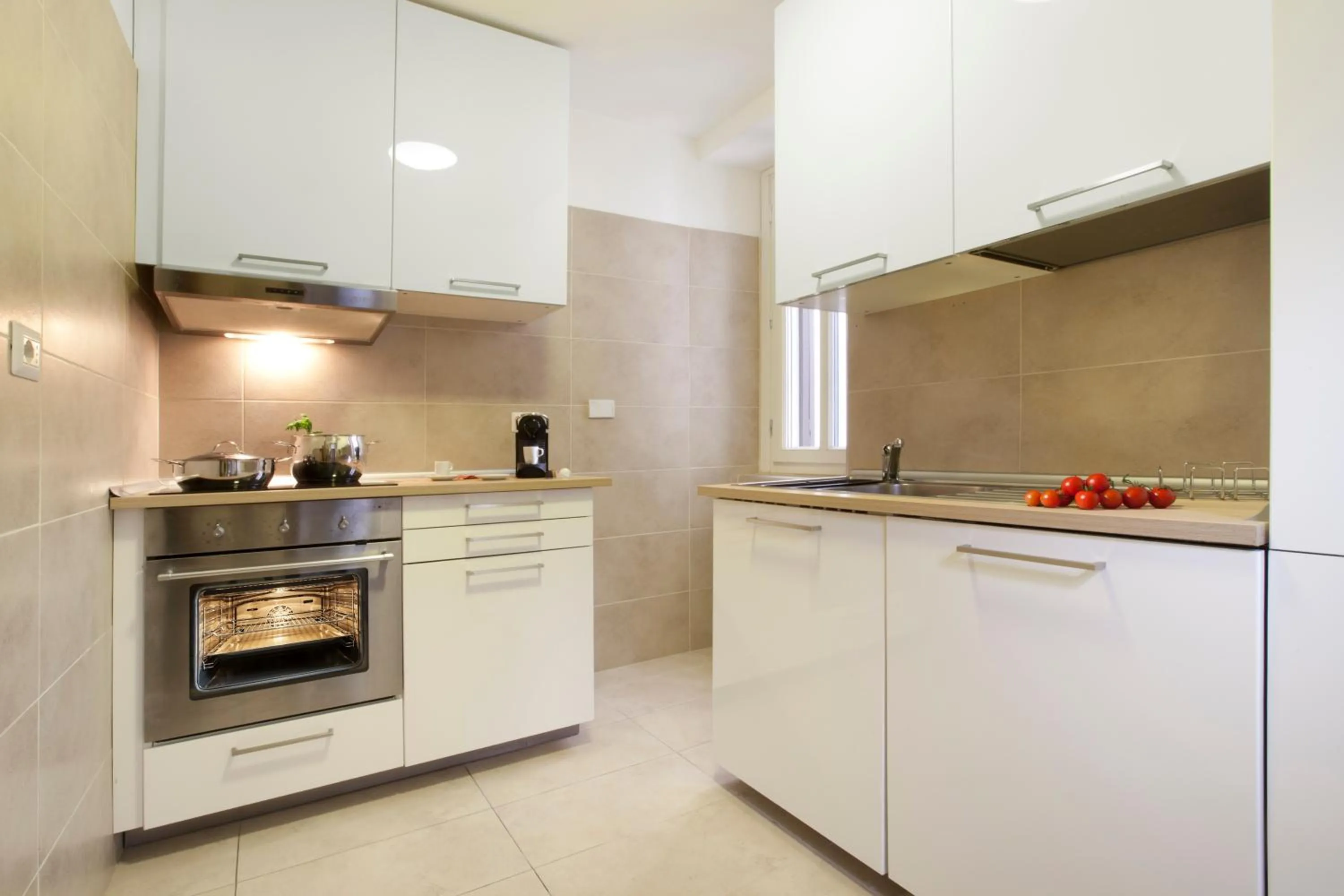 Food in Oriana Homèl Roma