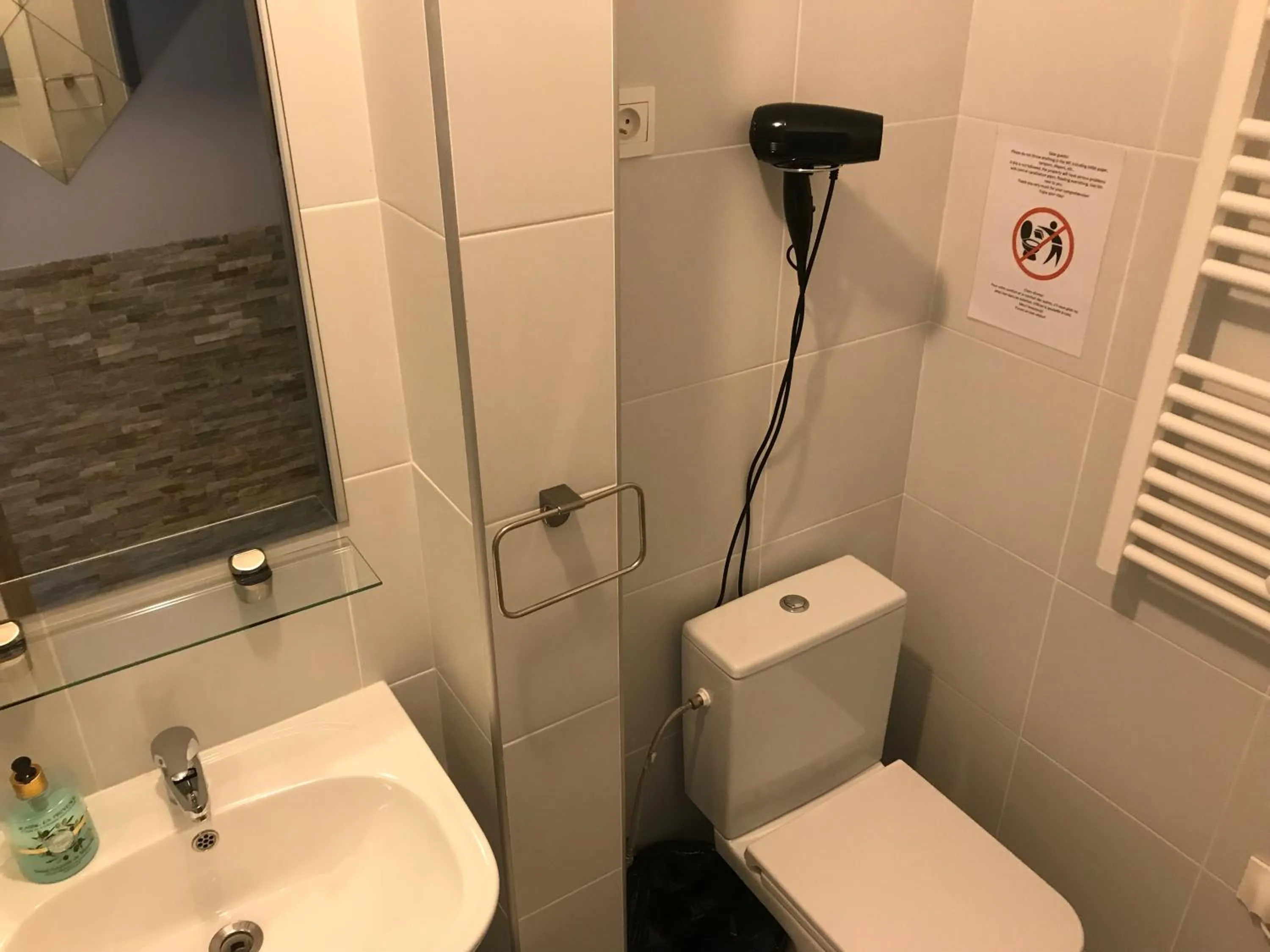 Toilet in Apartments Monaco