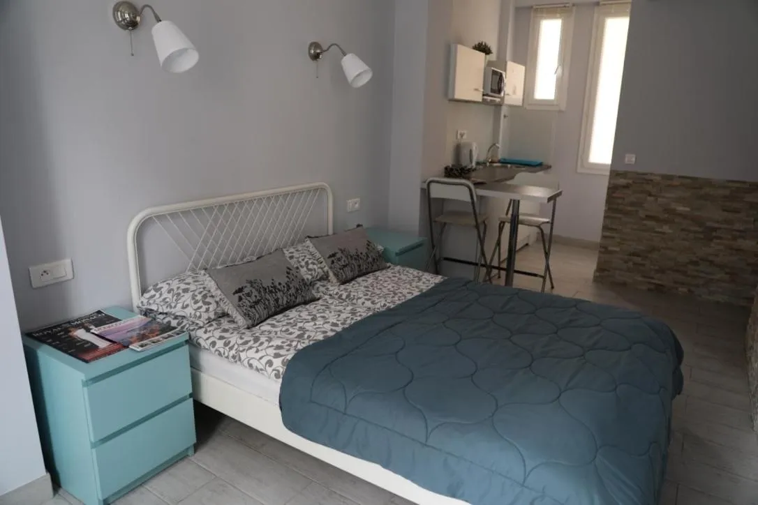 Bed in Apartments Monaco