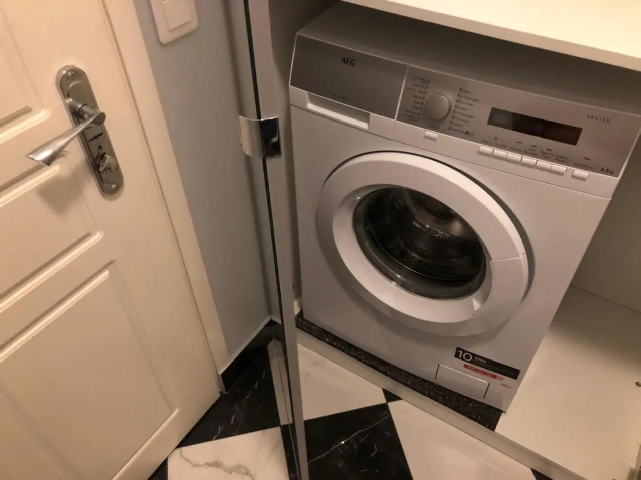 Decorative detail in Apartments Monaco