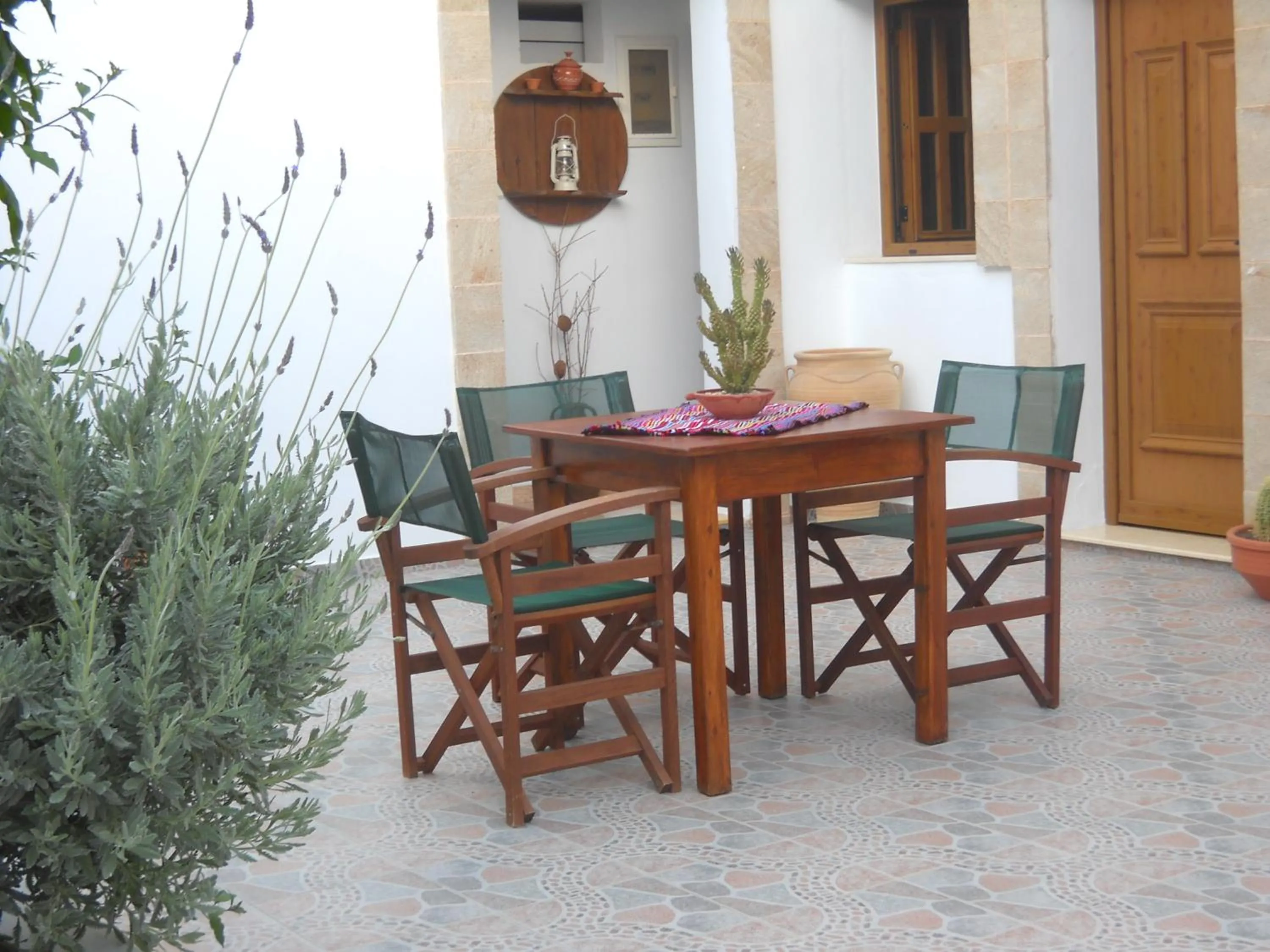 Area and facilities in Lindos Center Studios