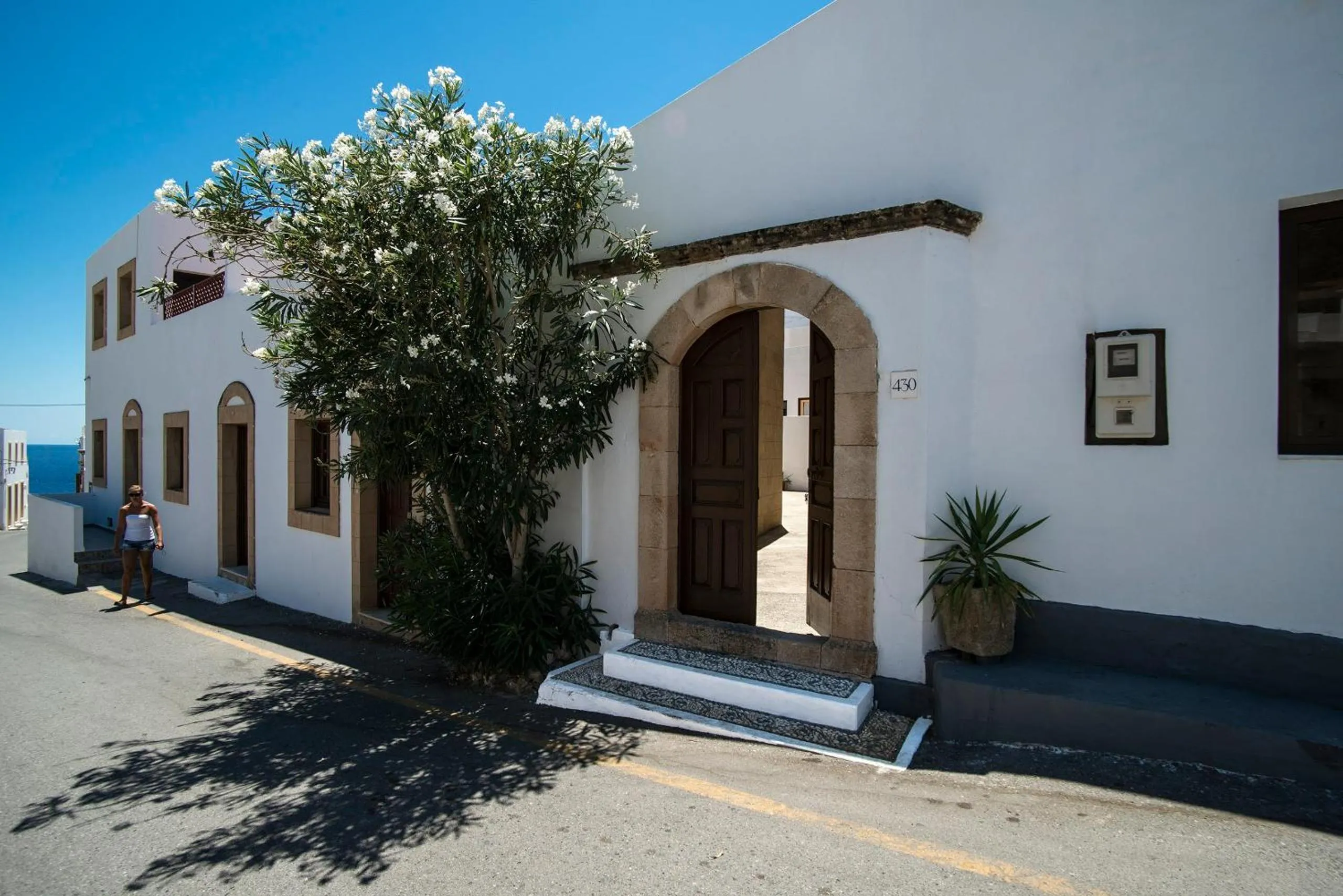Facade/entrance in Lindos Center Studios