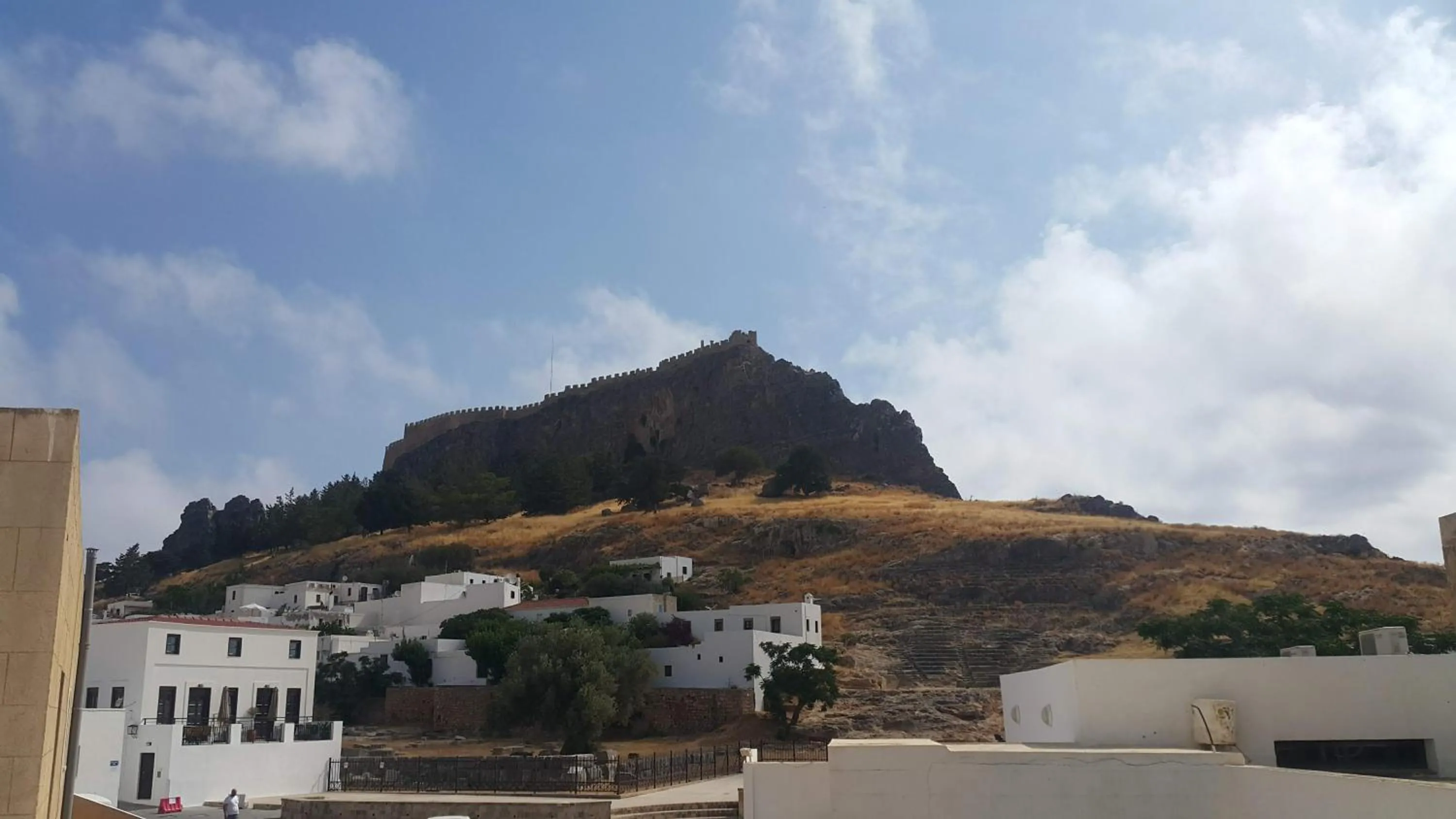Neighbourhood in Lindos Center Studios