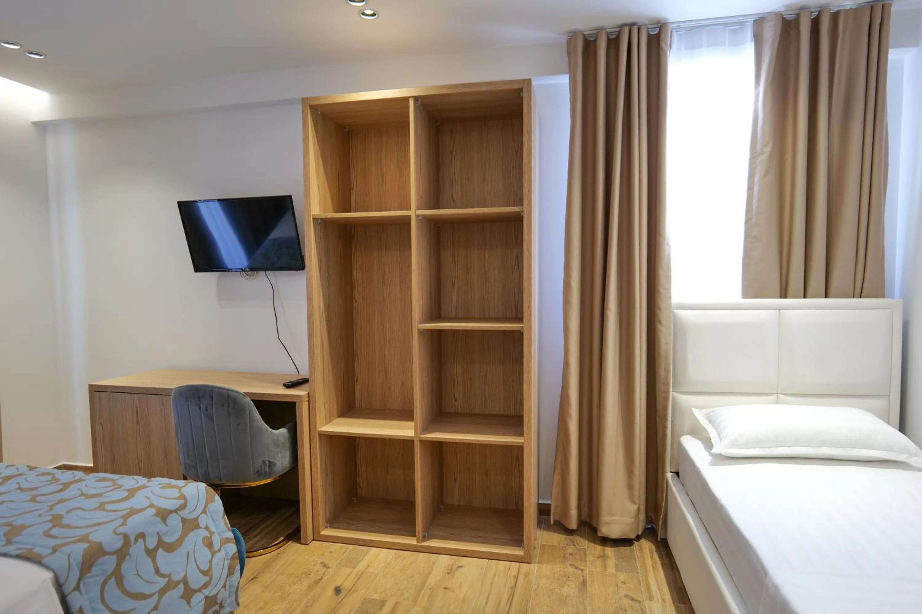 Bedroom, Bed in Bora Bora Hotel Ksamil