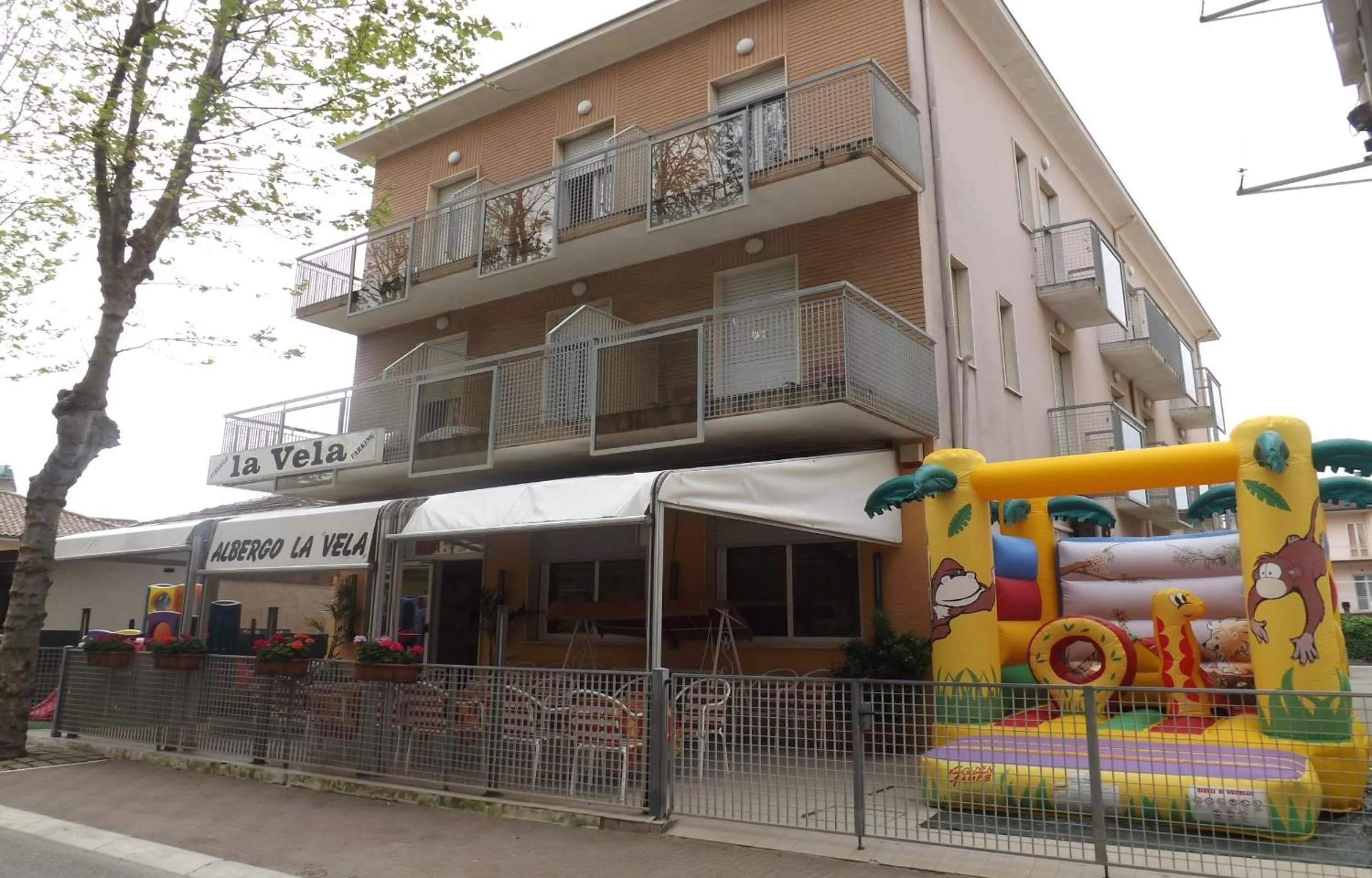 Facade/entrance in Hotel La Vela