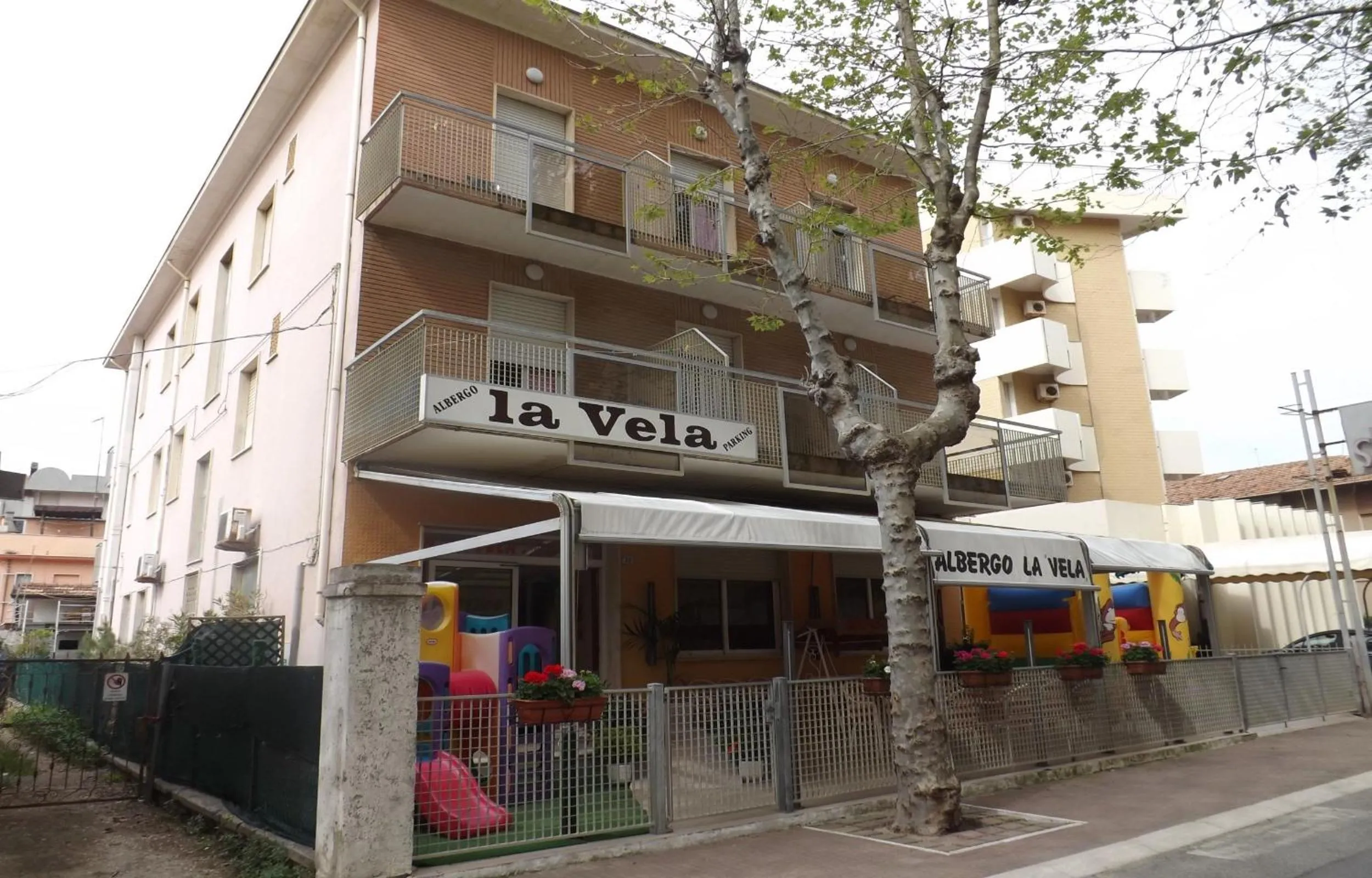 Facade/entrance in Hotel La Vela