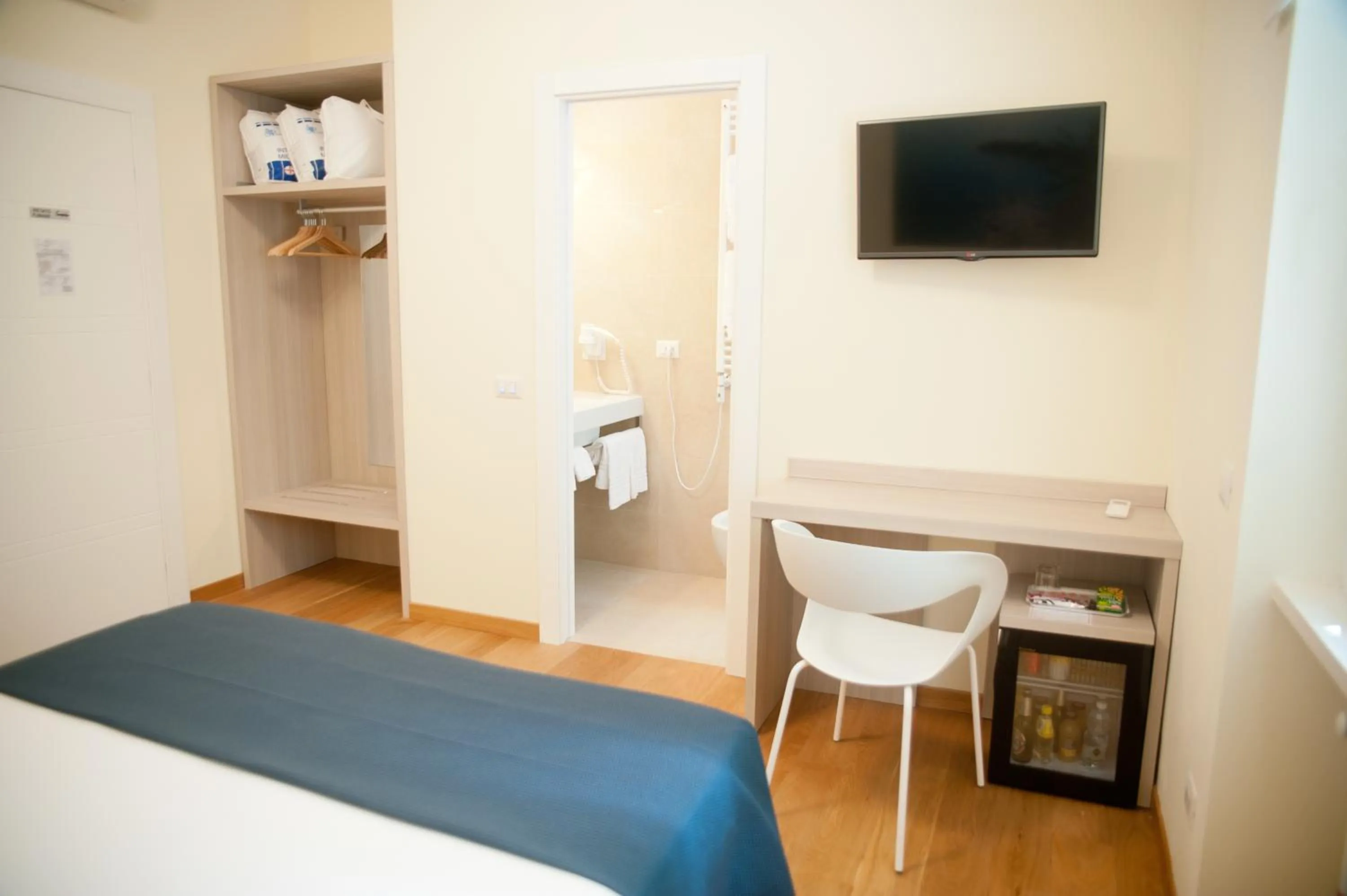 Decorative detail, Bed in Via delle 5 Terre