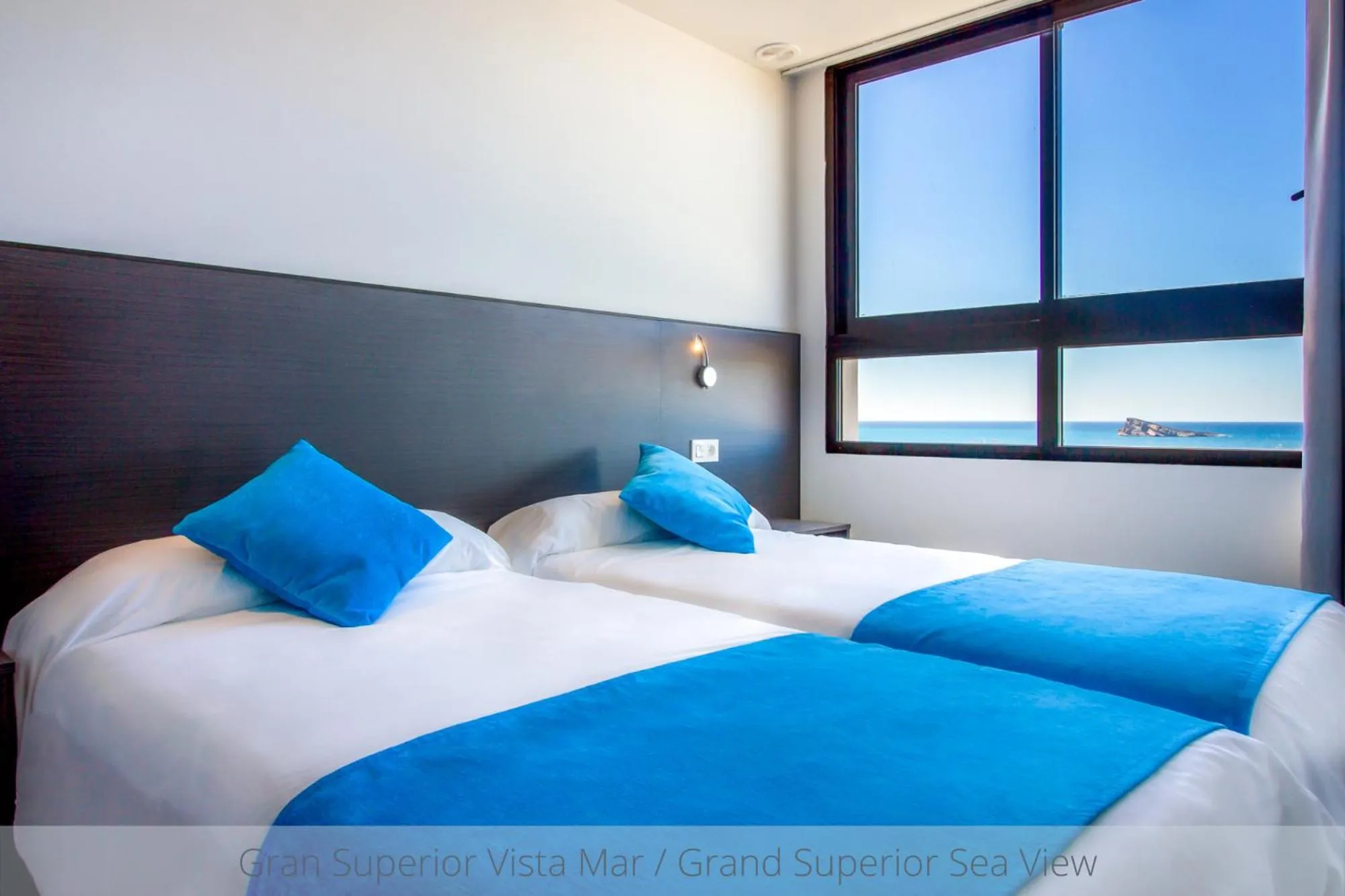 Bed in Apartamentos La Era Park