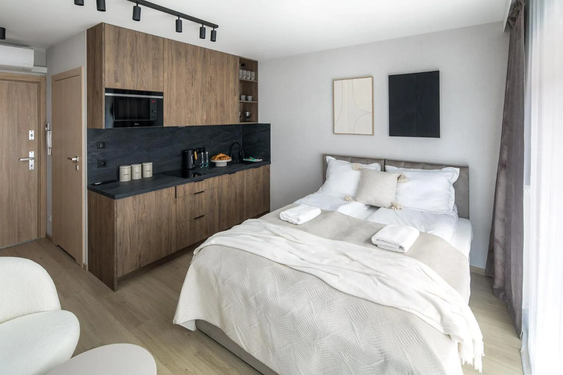 Bed in Iron Street by A11 Sauna