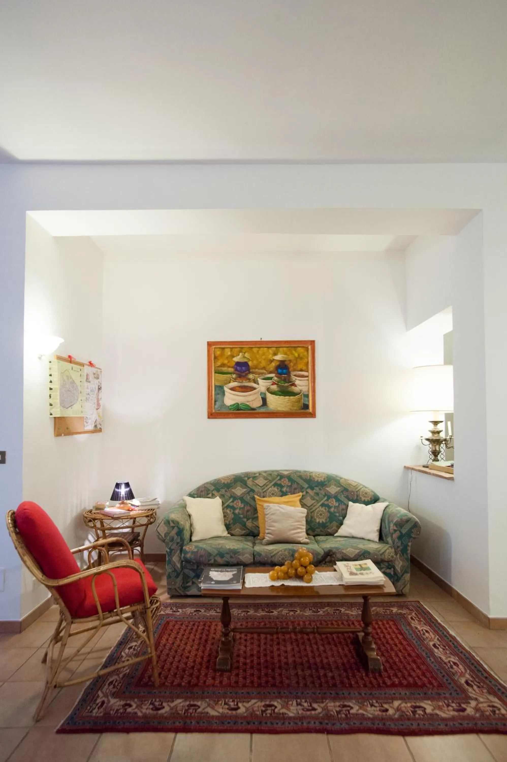 Communal lounge/ TV room in La Villa di Lucia