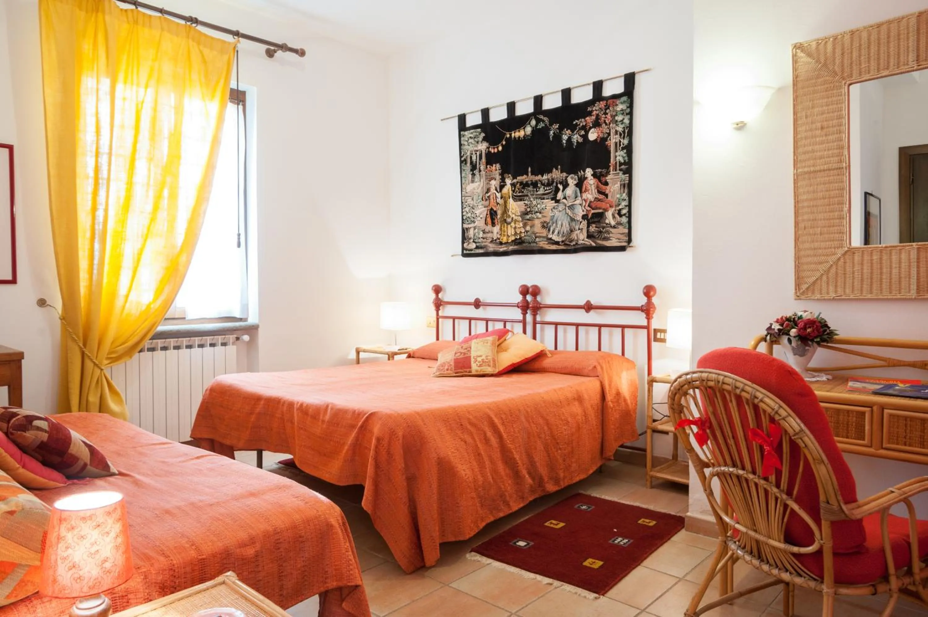 Photo of the whole room, Bed in La Villa di Lucia
