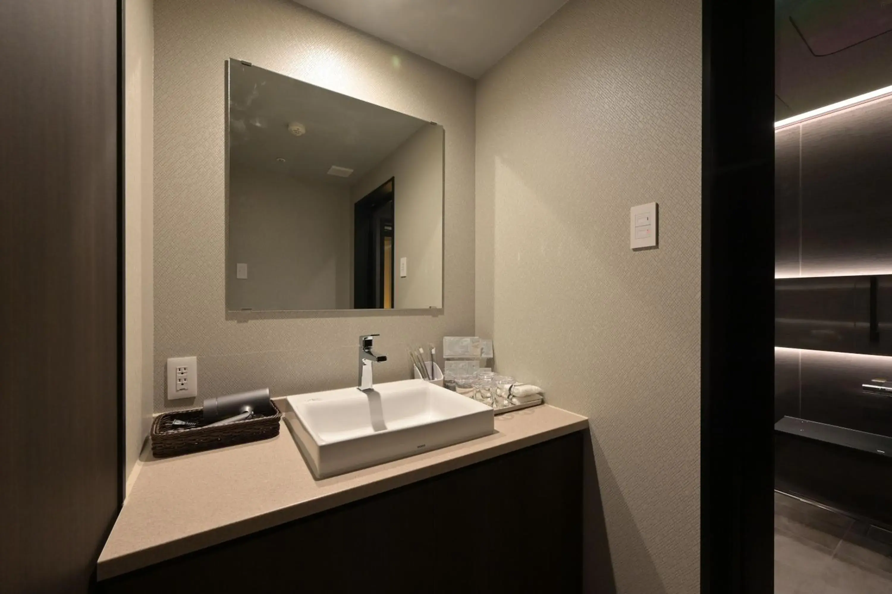 Superior Twin Room in HOTEL THE7 Kumamoto Superior Twin Room in HOTEL THE7 Kumamoto