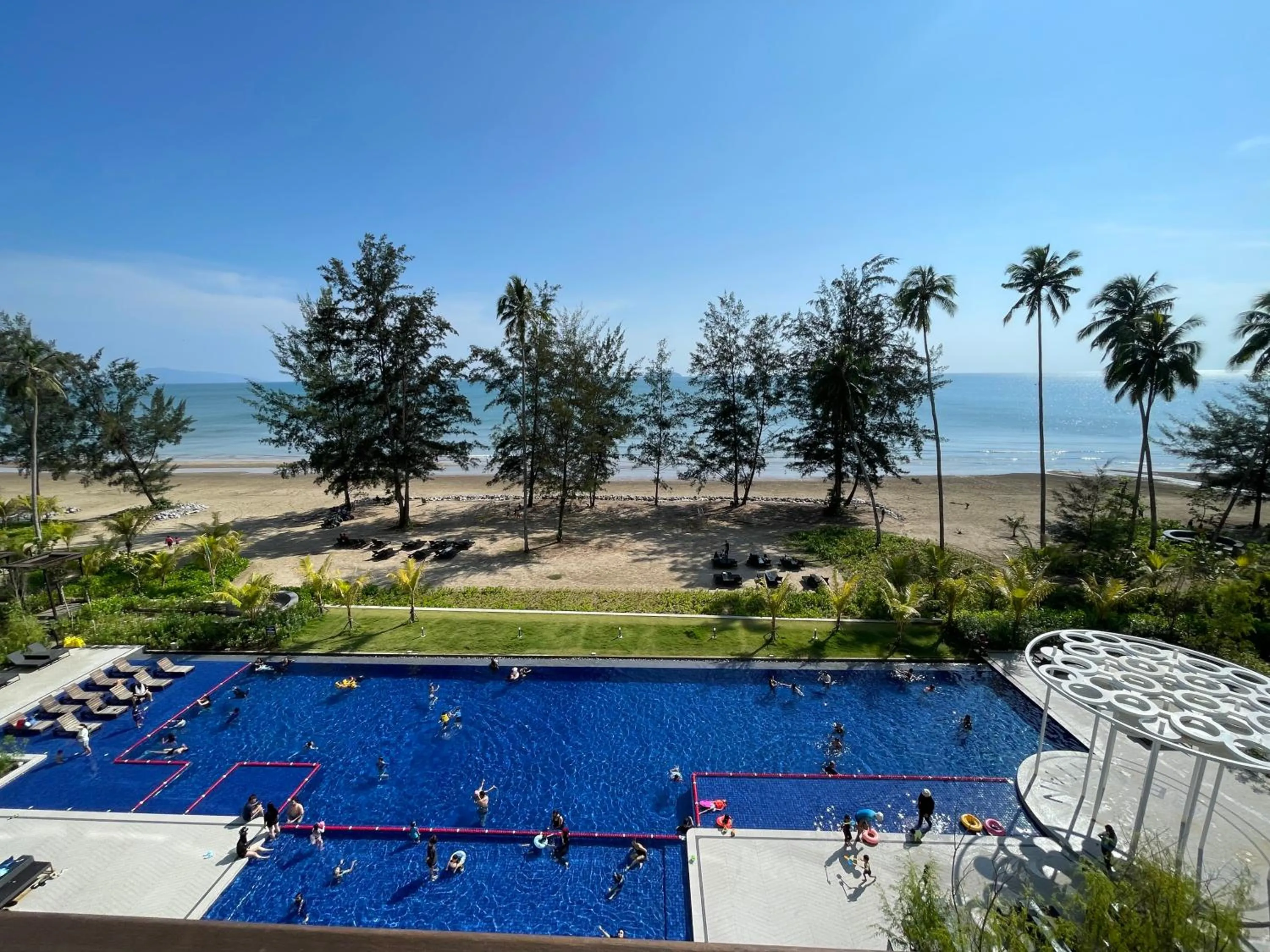  in Sematan Roxy Beach Apartment