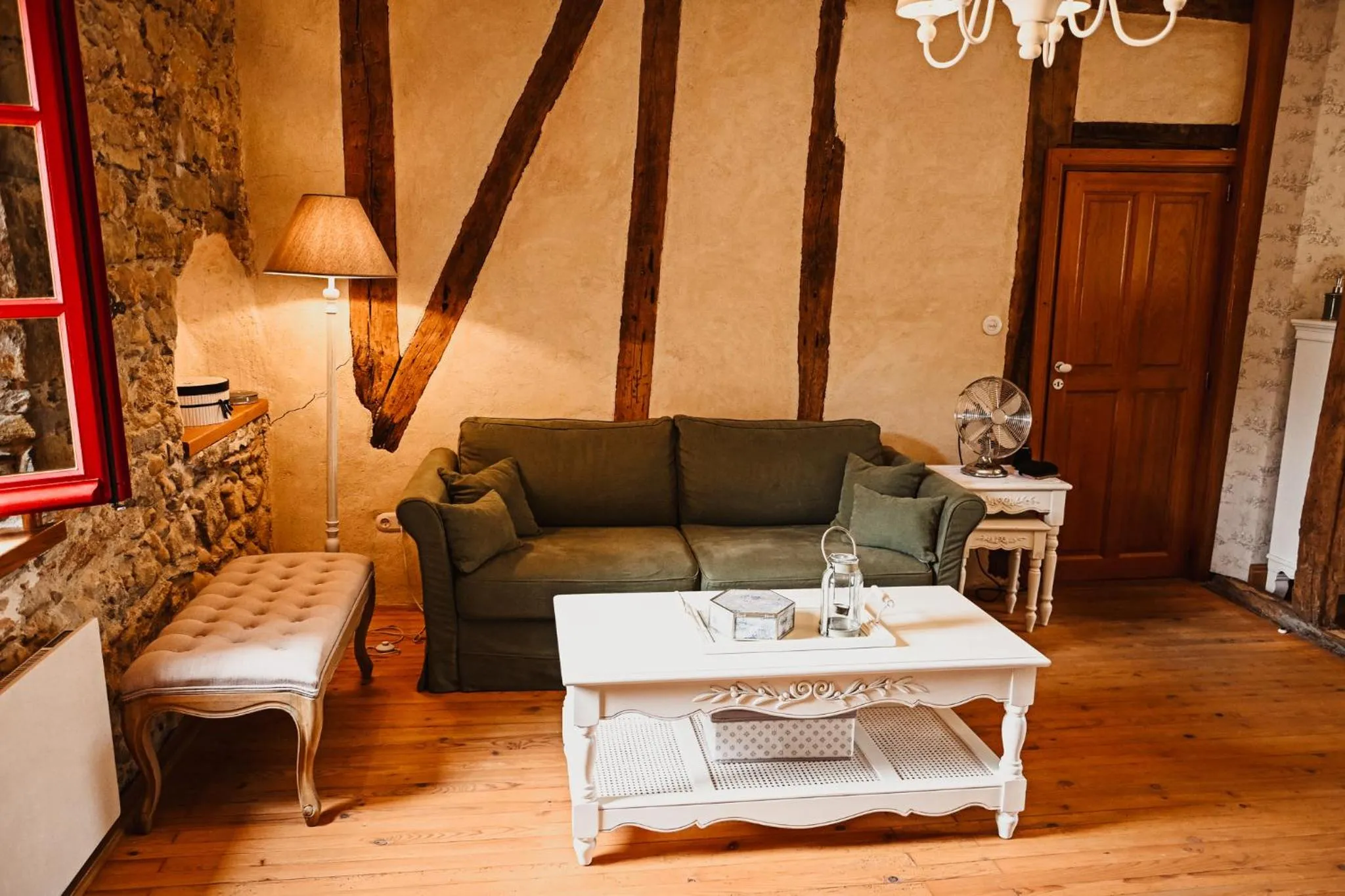 Seating area in Demeure de la Carmine, sejour bien-etre d'exception, piscine, hammam, champagne