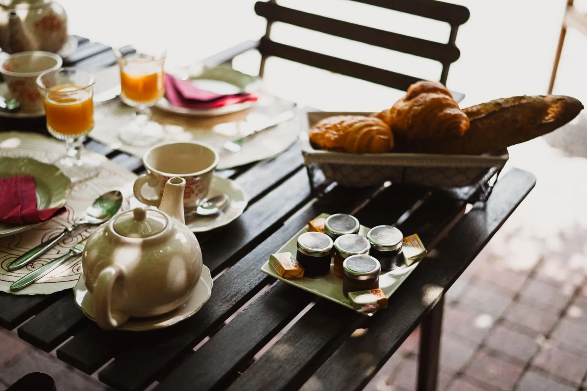 Breakfast in Demeure de la Carmine, sejour bien-etre d'exception, piscine, hammam, champagne