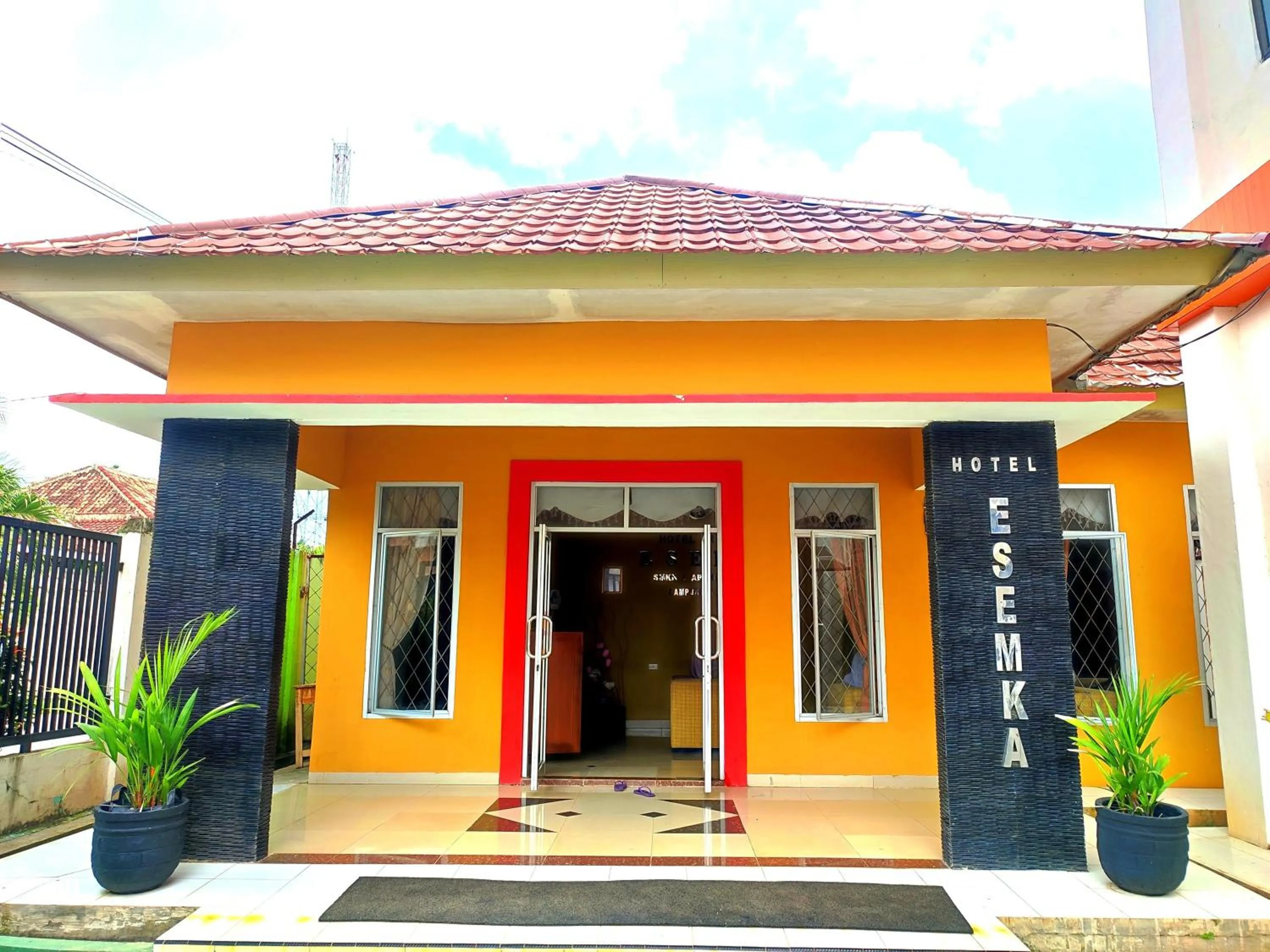 Property building in Esemka Hotel and Convention Kotabumi