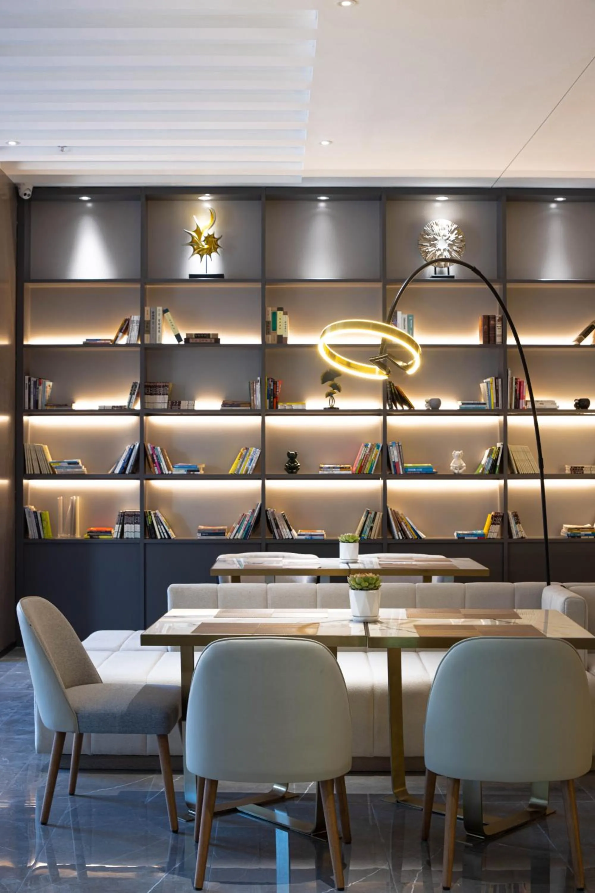 Lounge or bar in Wanda Yue Hotel Bengbu South Station
