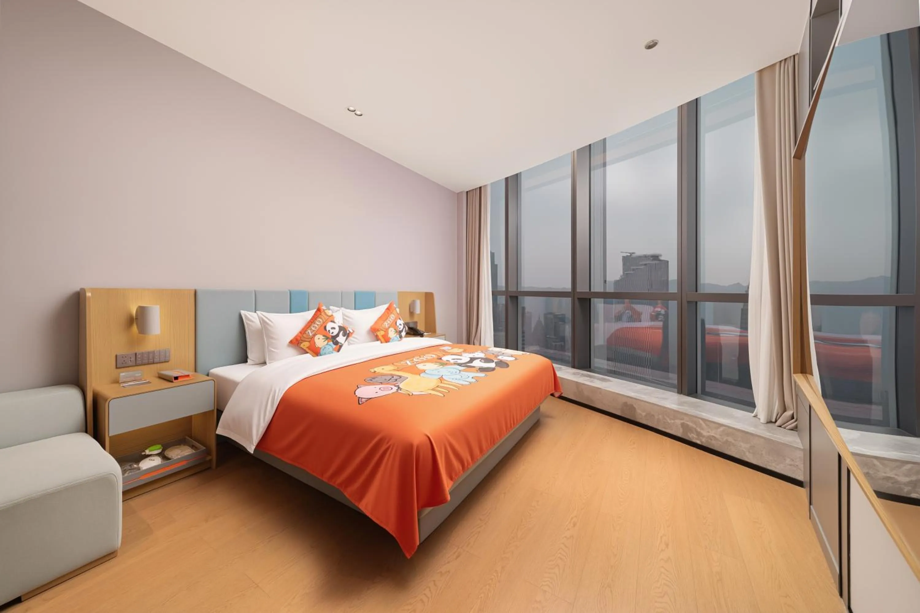 Cloudside River View Family Suite  in Pagoda Hotel Chongqing Jiefangbei Hongya Cave Raffles store