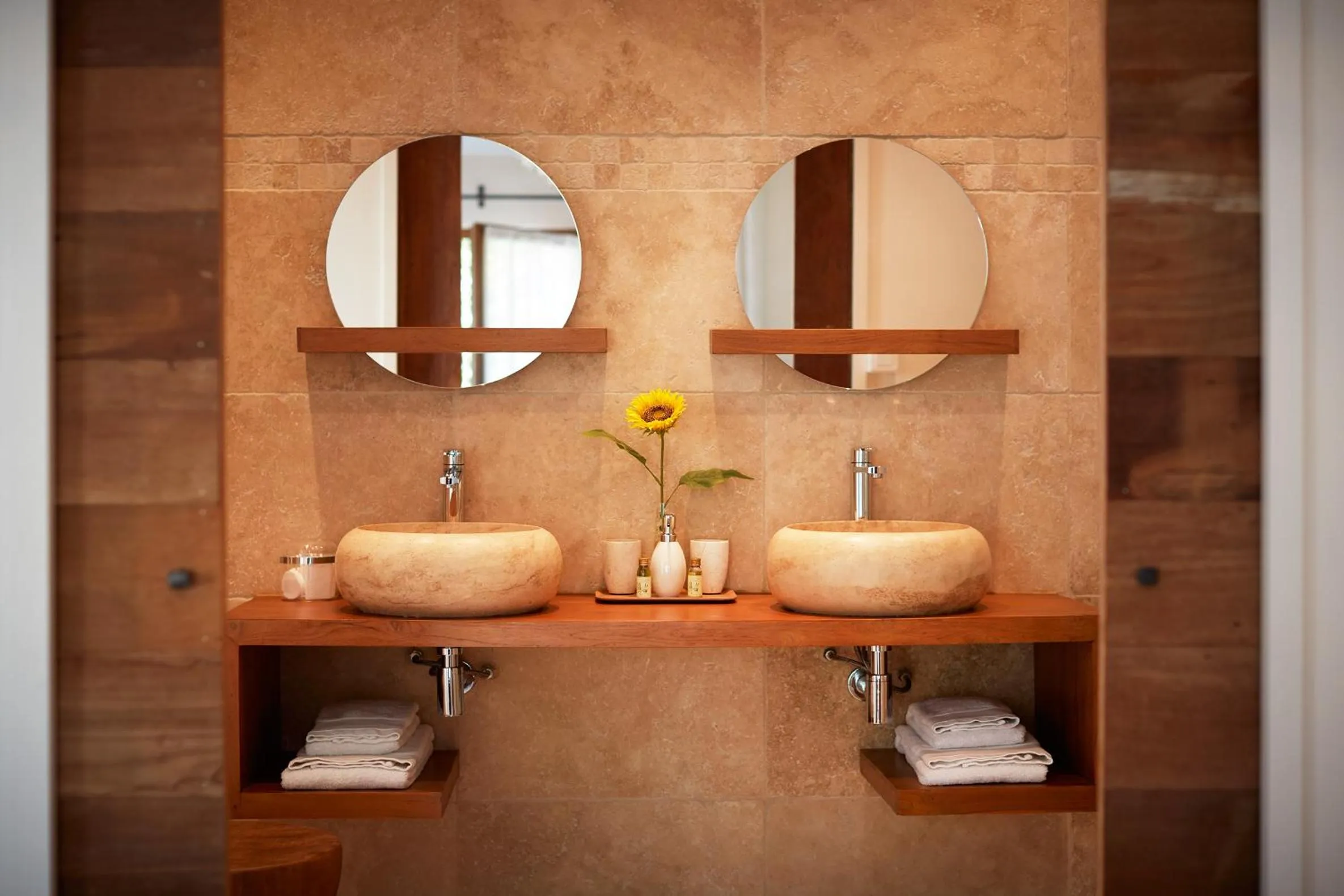 Decorative detail in Les Mazets du Luberon