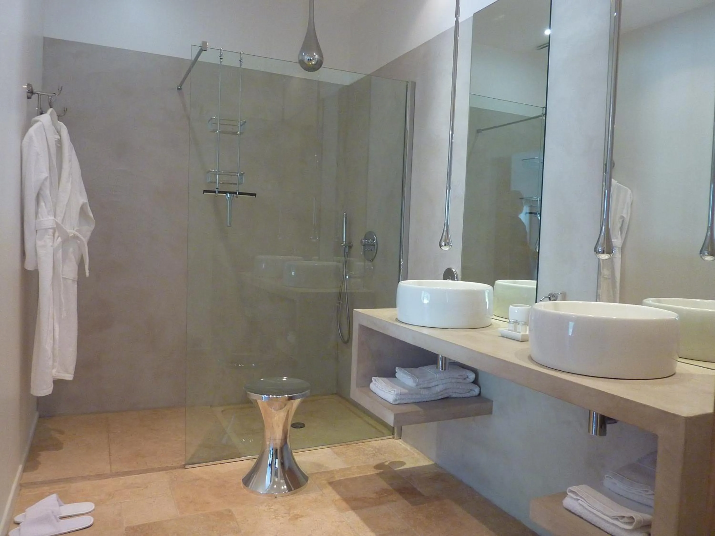 Bathroom in Les Mazets du Luberon