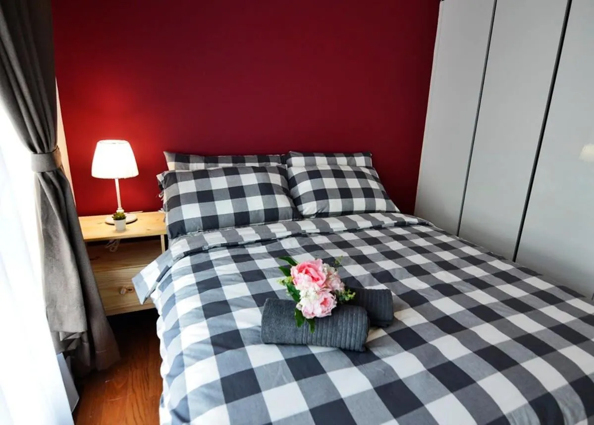 Bed in Cozy 2BR TriTower Suite Near JB CIQ JBCC & Capri