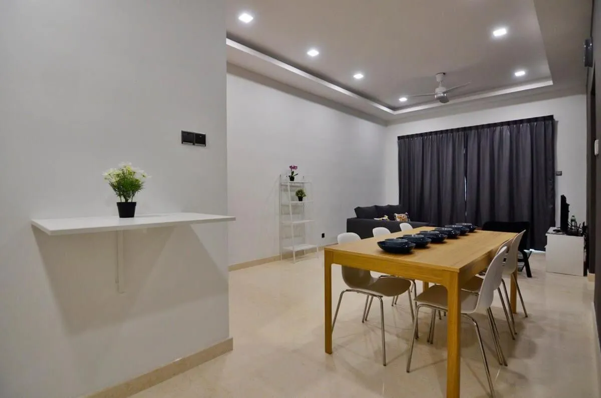 Cozy 2BR TriTower Suite Near JB CIQ JBCC & Capri