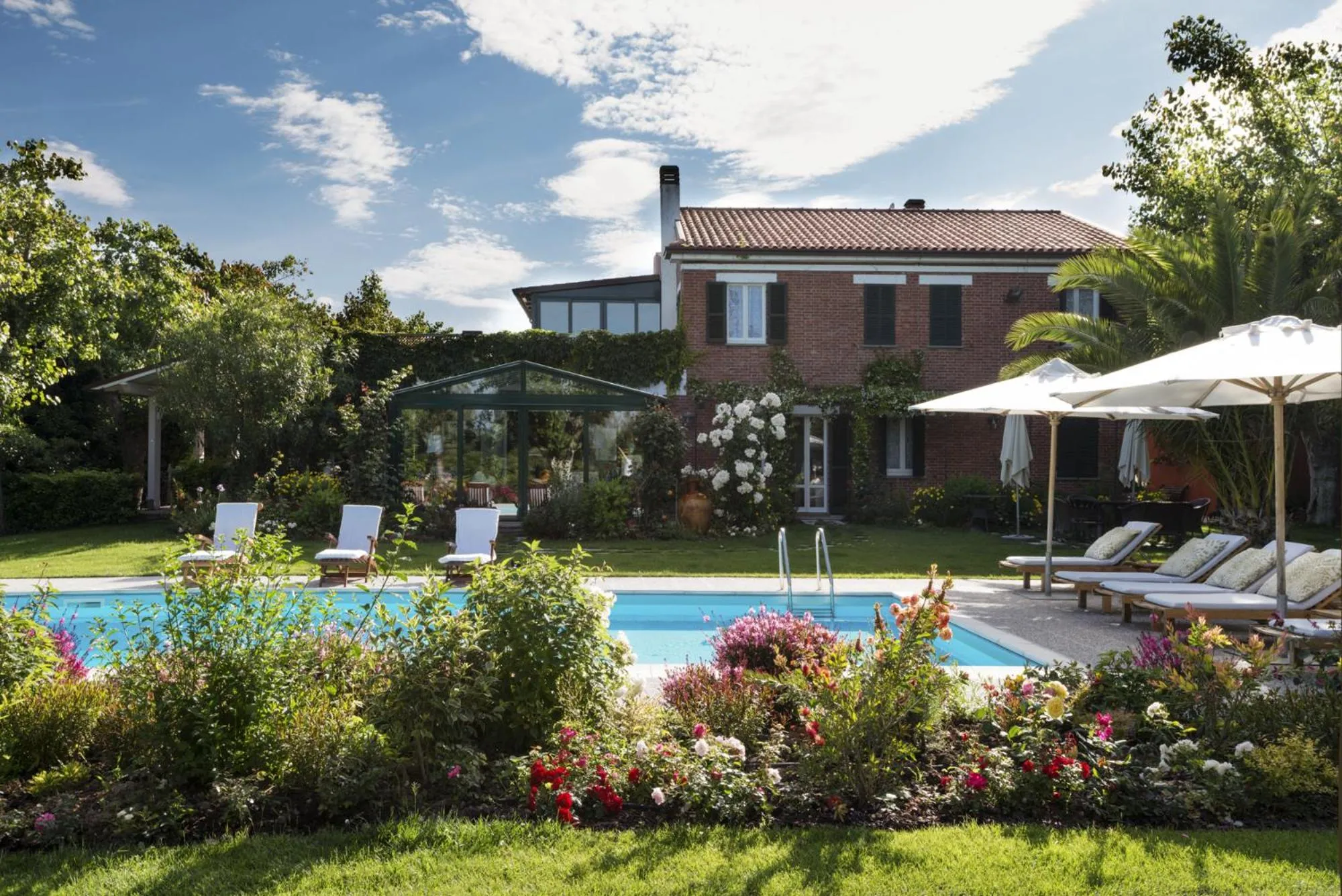Property building in Villa Mirella Beach