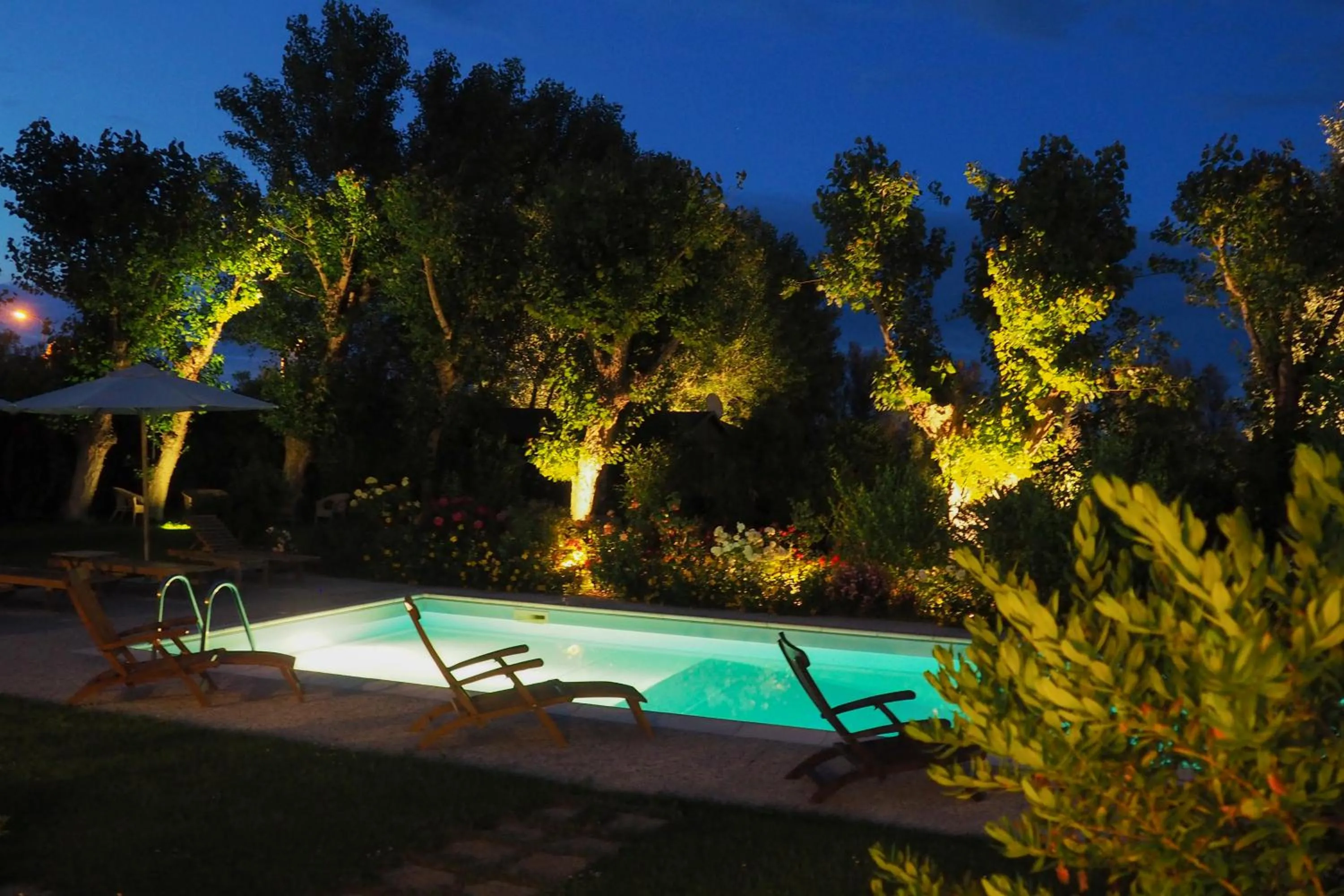 Swimming pool in Villa Mirella Beach