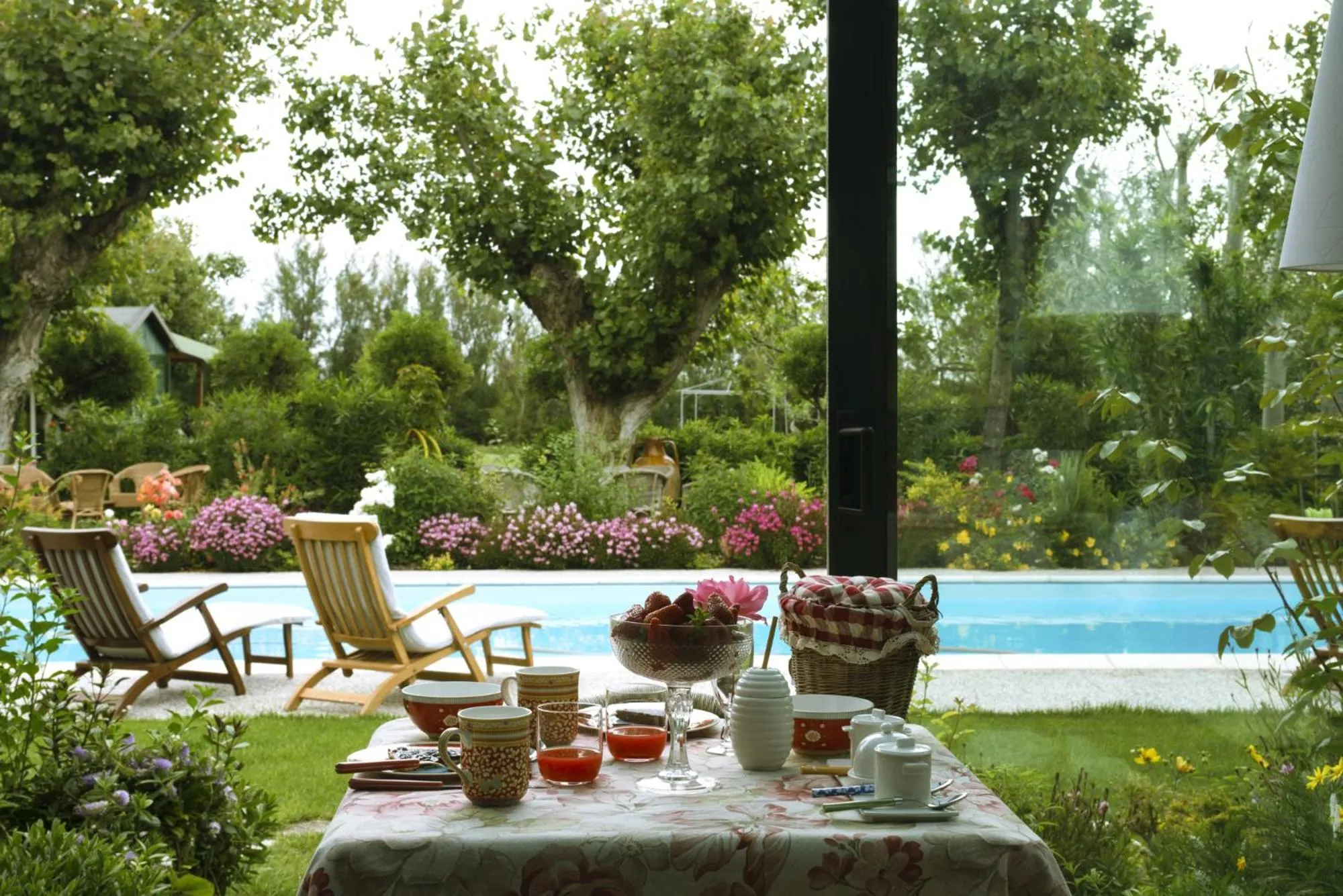 Day in Villa Mirella Beach
