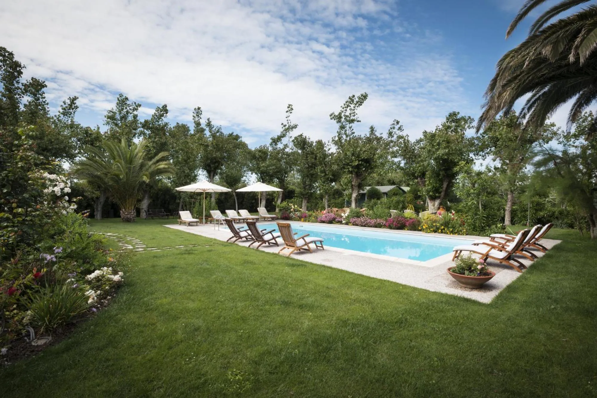Day in Villa Mirella Beach