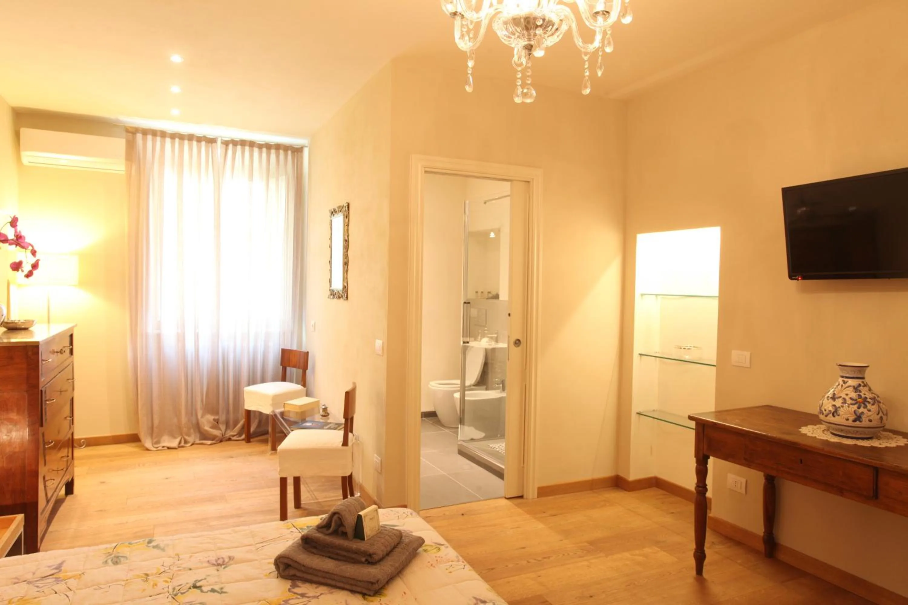 Bathroom, Bed in B&B Antico Cancello