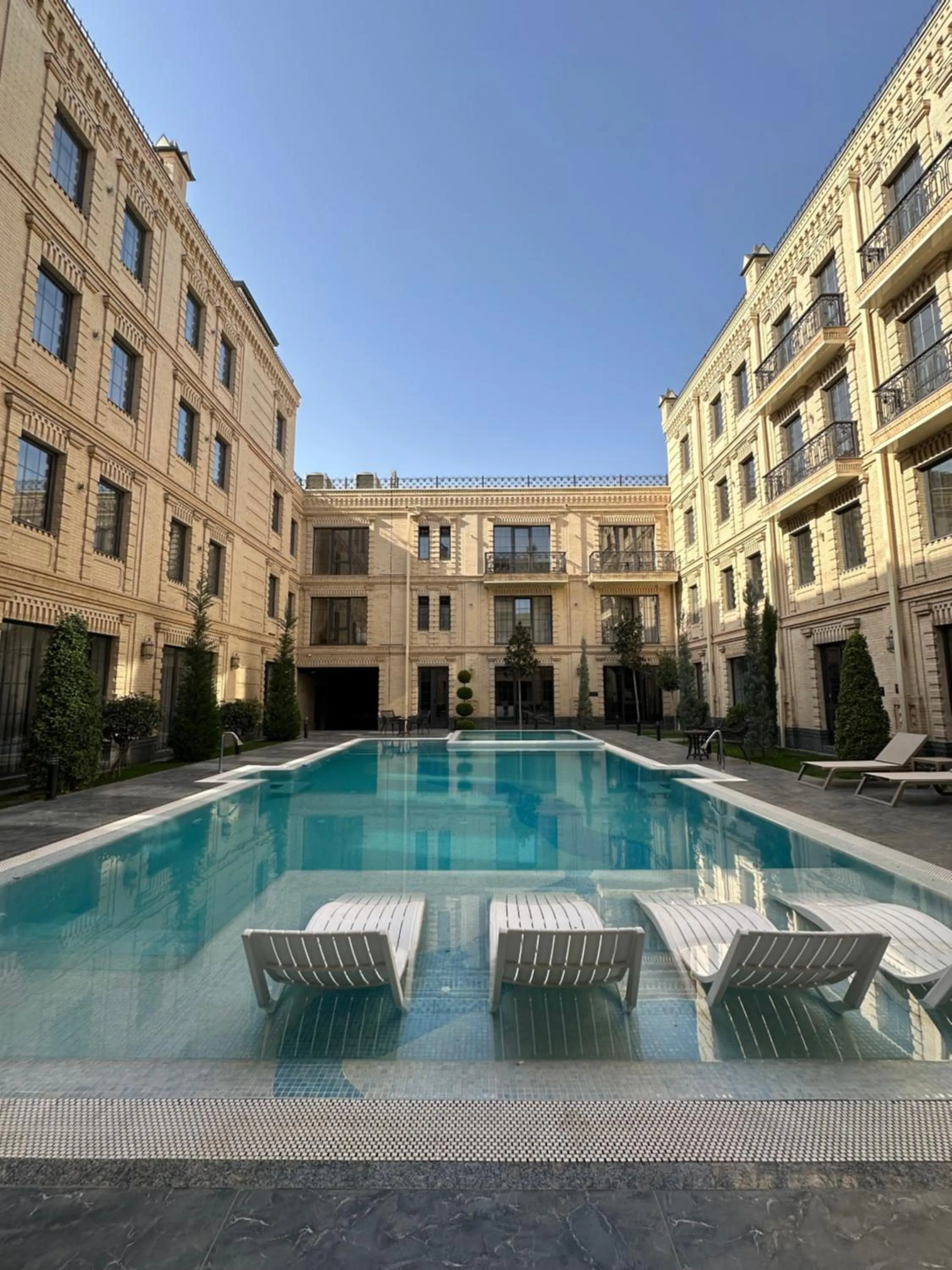 Meridian Plaza by Reikartz