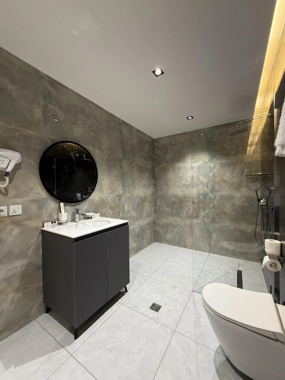 Meridian Plaza by Reikartz