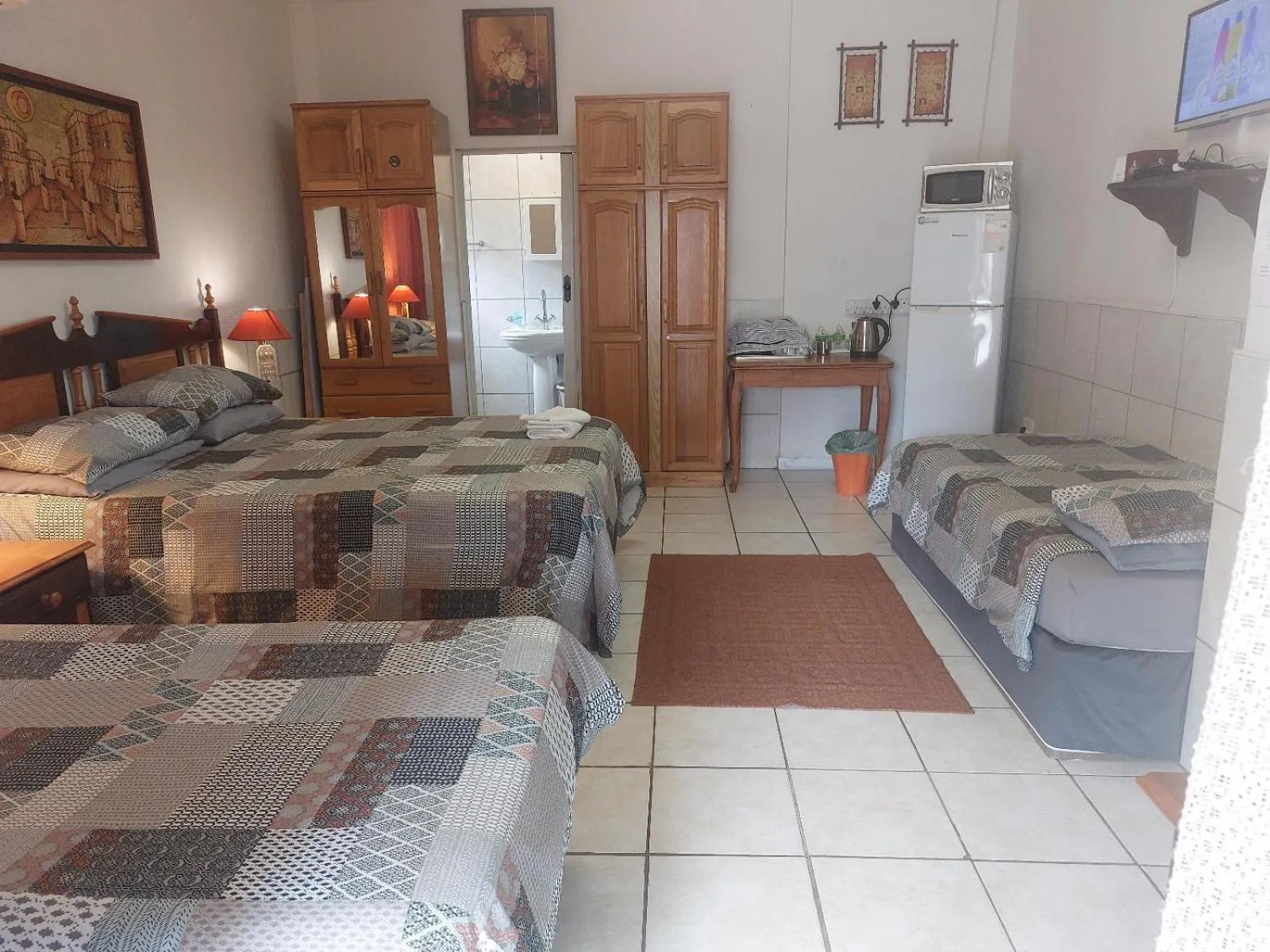 Family Suite - single occupancy in A Family and Friends Guest House