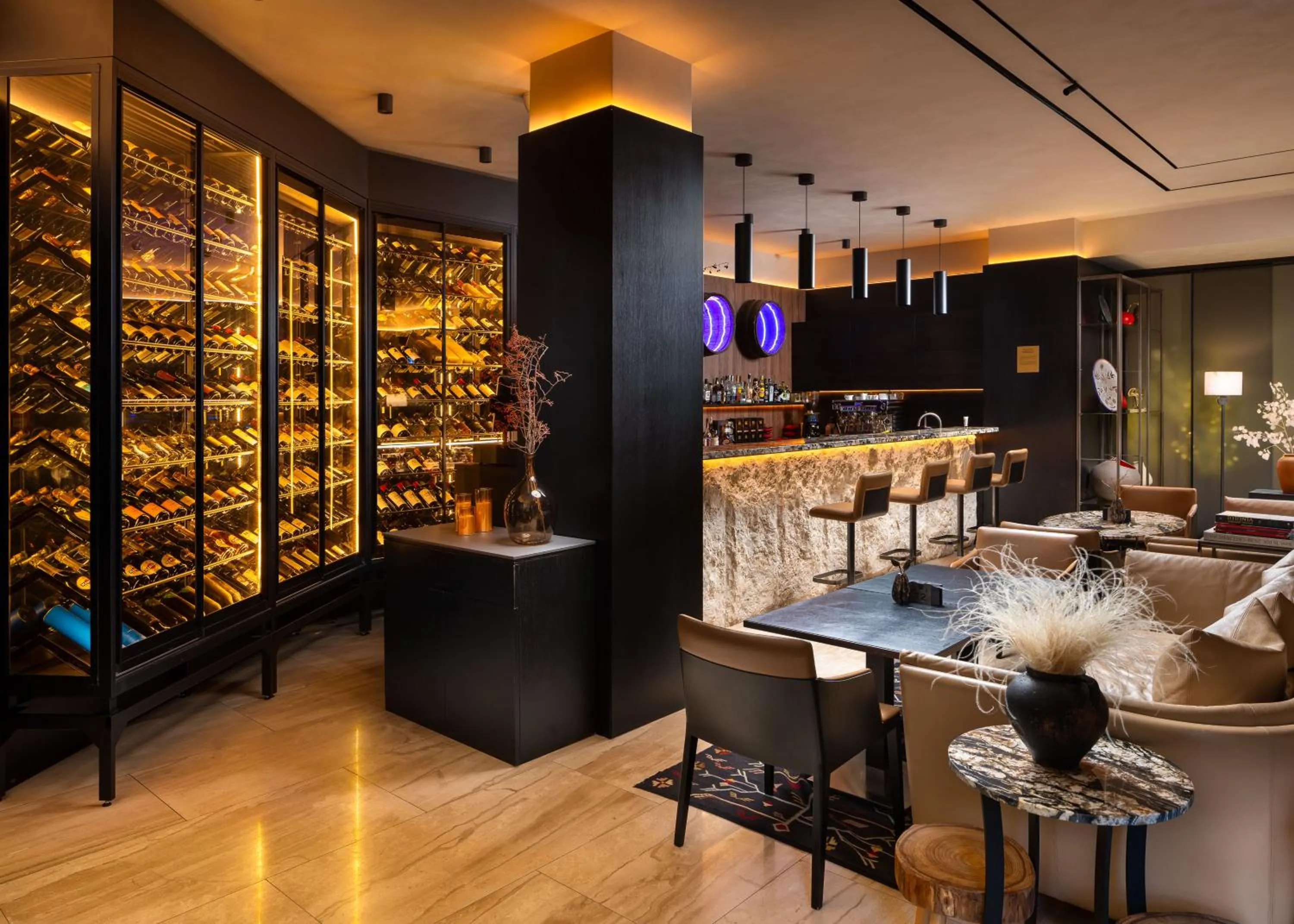 Restaurant/places to eat in BERDS Hotel Chisinau - MGallery Collection