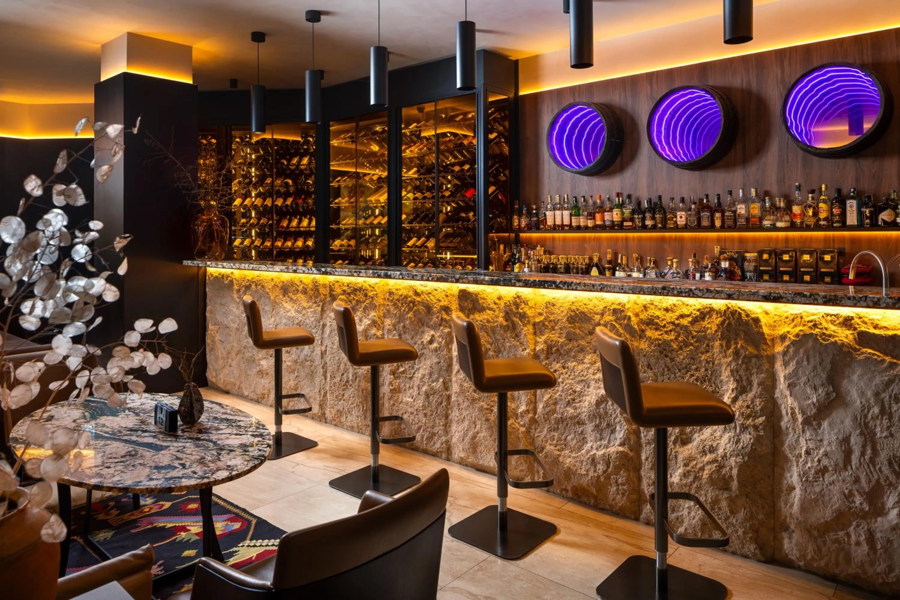 Lounge or bar in BERDS Hotel Chisinau - MGallery Collection