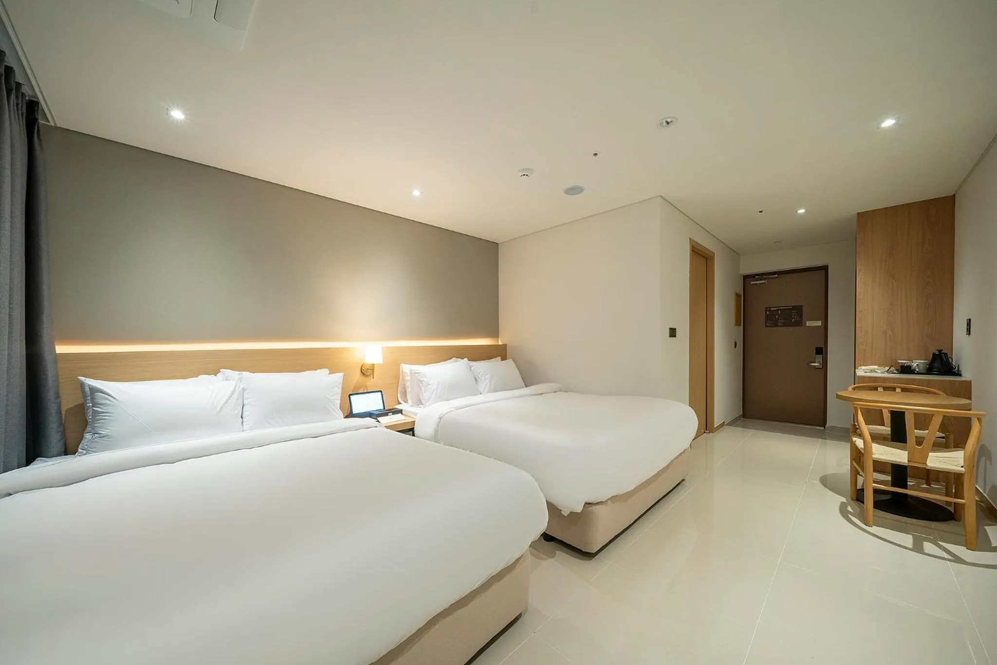 Bedroom, Bed in Chestertons Gyeongju