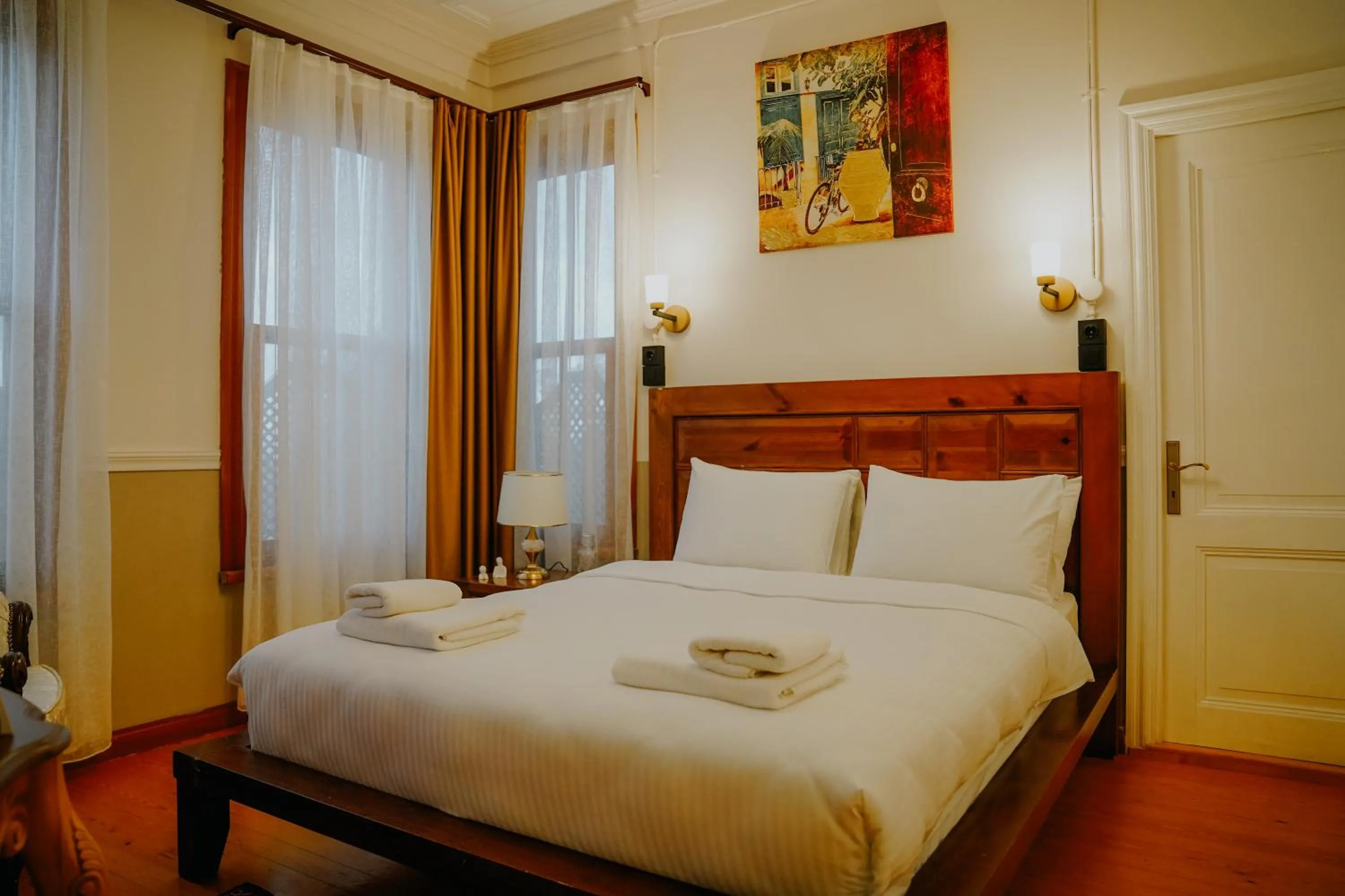 Photo of the whole room, Bed in Leila Mansion Hotel